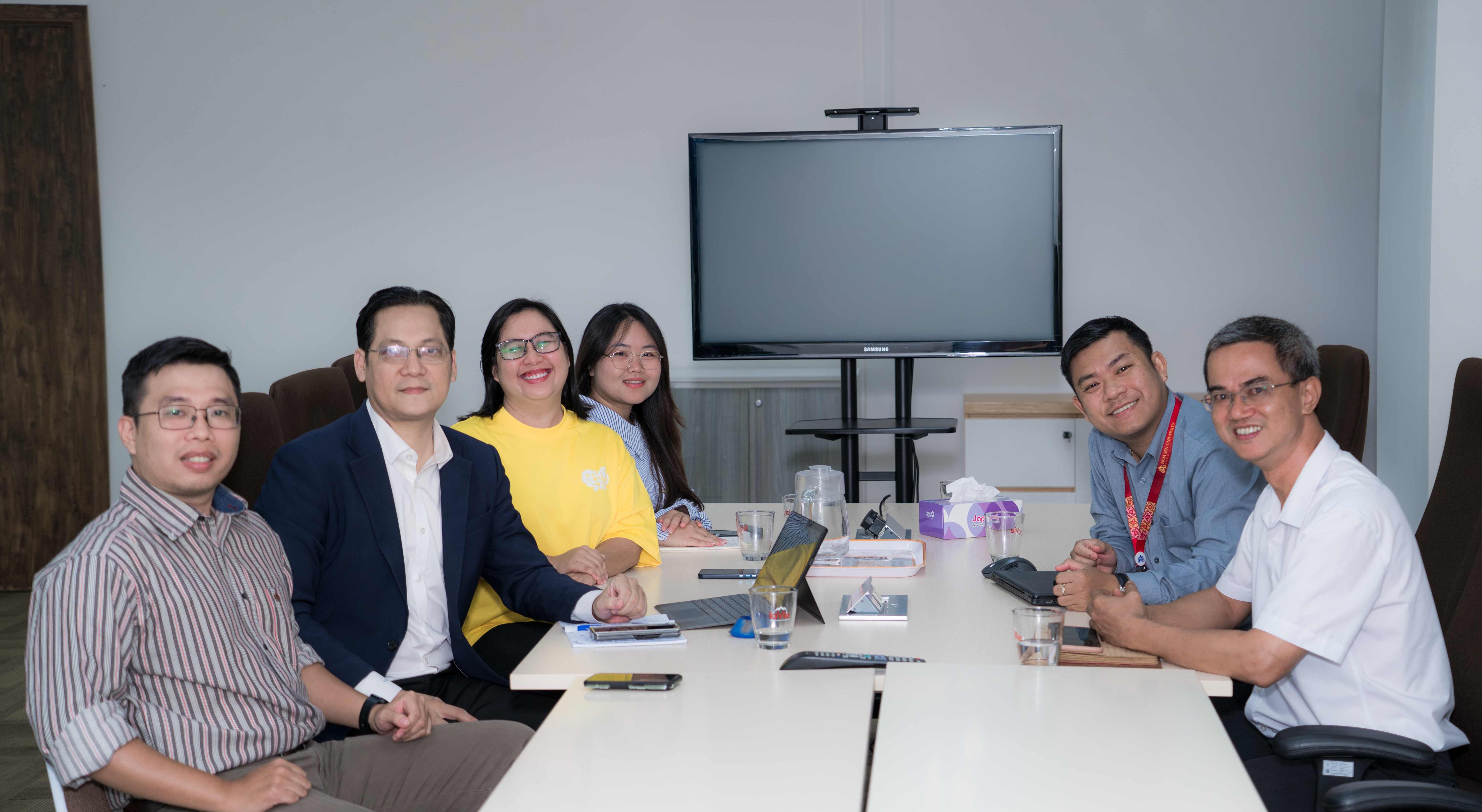 Phiên họp chuẩn bị giai đoạn mới – Cộng đồng Cựu Bwin là hãng gì Hoa Sen
