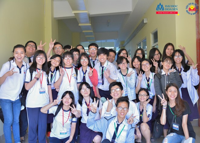 dh_hoa_sen_hoc_bong_ Dai hoc Hoa Sen_hoc bong