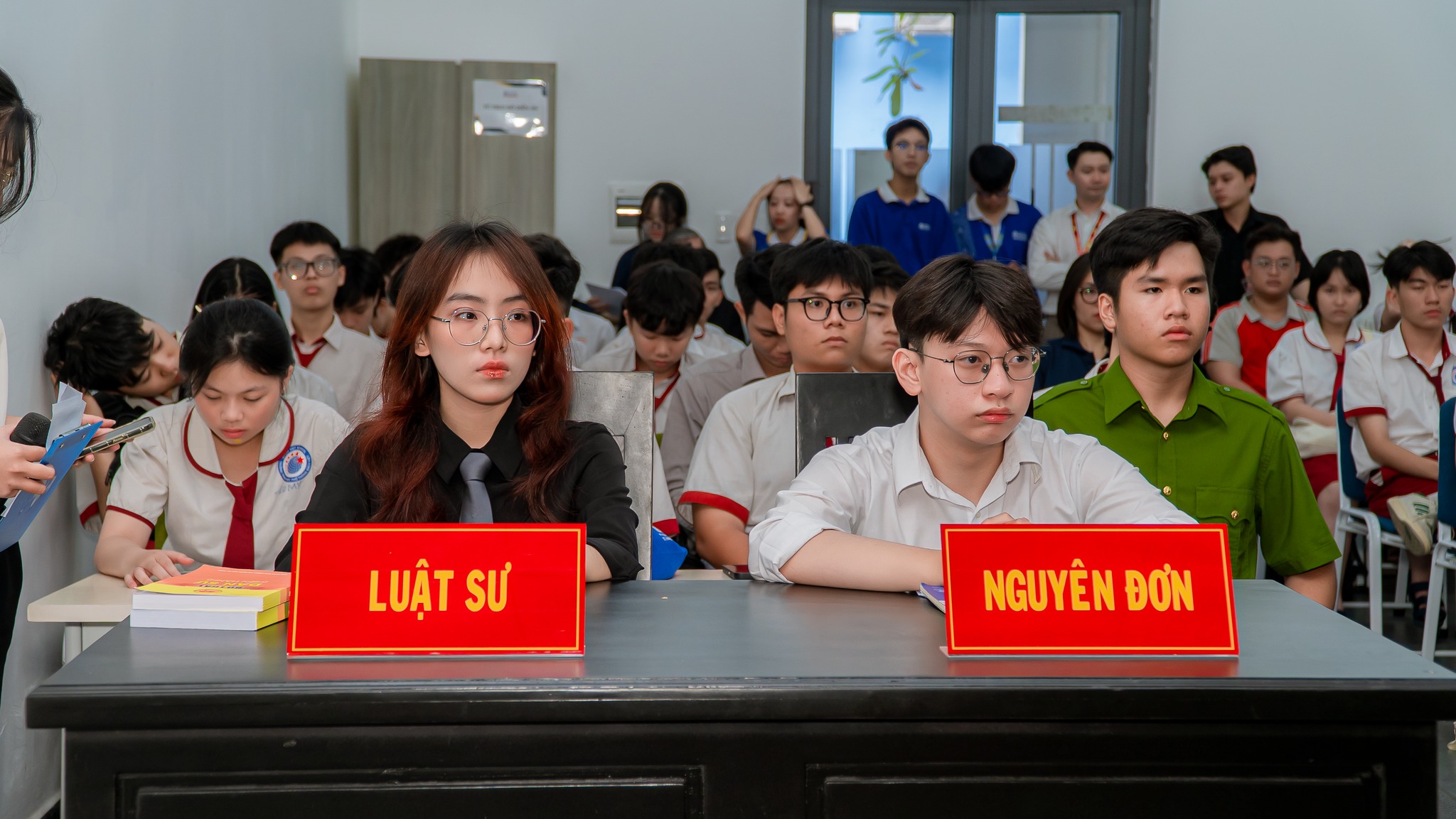 Ngành luật kinh tế là gì, học trường nào, học những gì Ngành Luật Hình sự và tố tụng hình sự học trường nào? Cơ hội nghề nghiệp trong lĩnh vực tư pháp