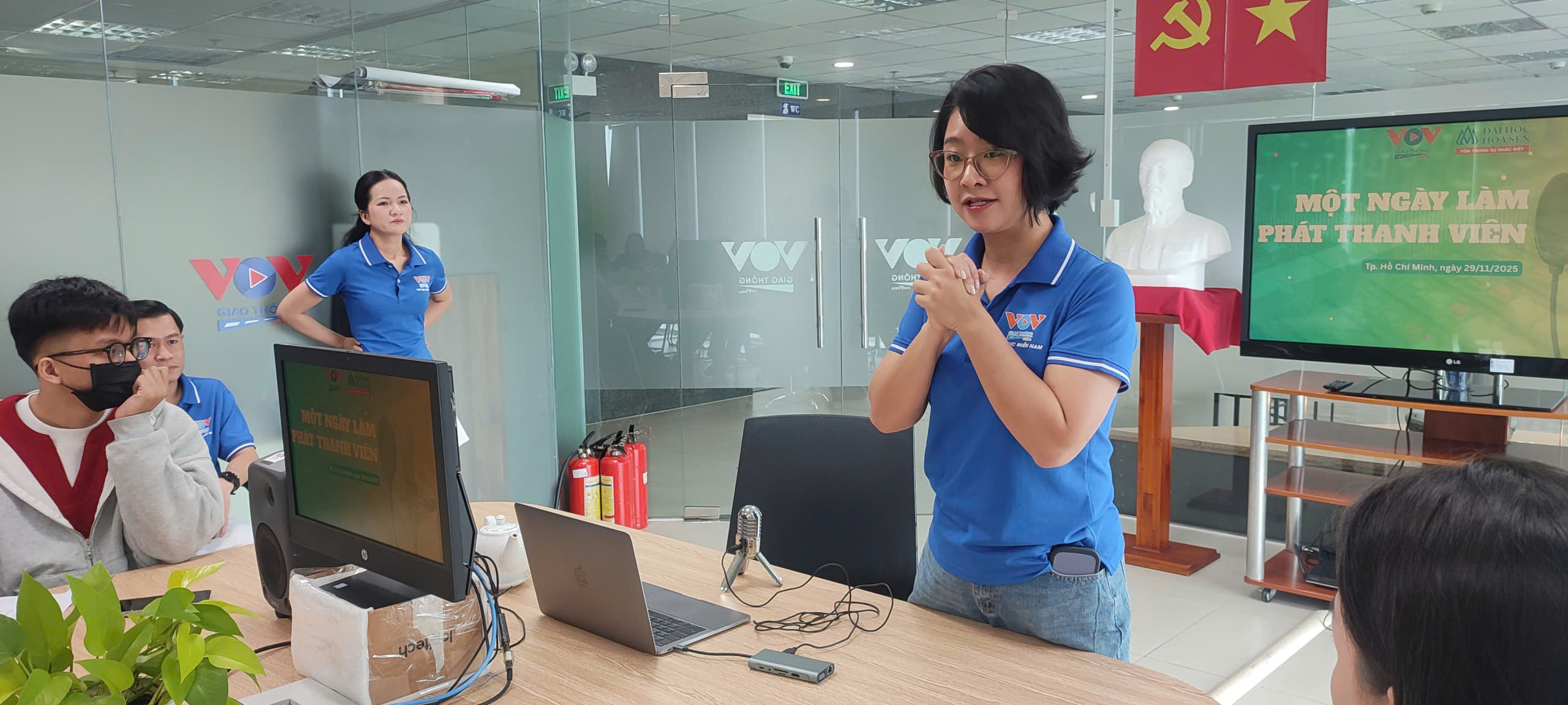 Quản trị công nghệ truyền thông Bwin nhà cái chính thức khám phá hậu trường VOV