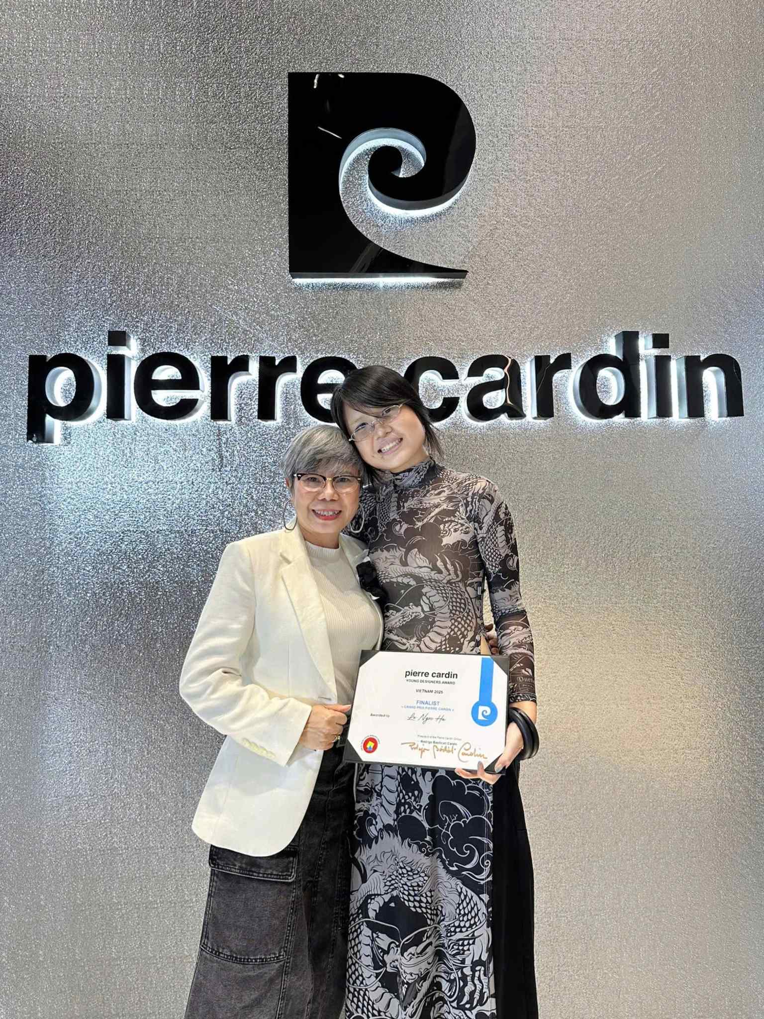Bwin là hãng gì thời trang Bwin nhà cái chính thức tỏa sáng tại Pierre Cardin Fashion Show 2025