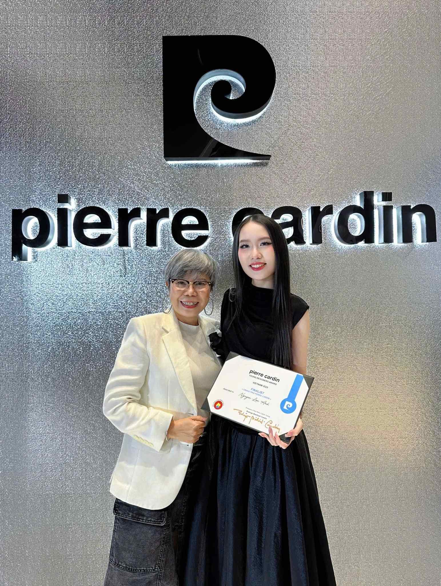 Bwin là hãng gì thời trang Bwin nhà cái chính thức tỏa sáng tại Pierre Cardin Fashion Show 2025