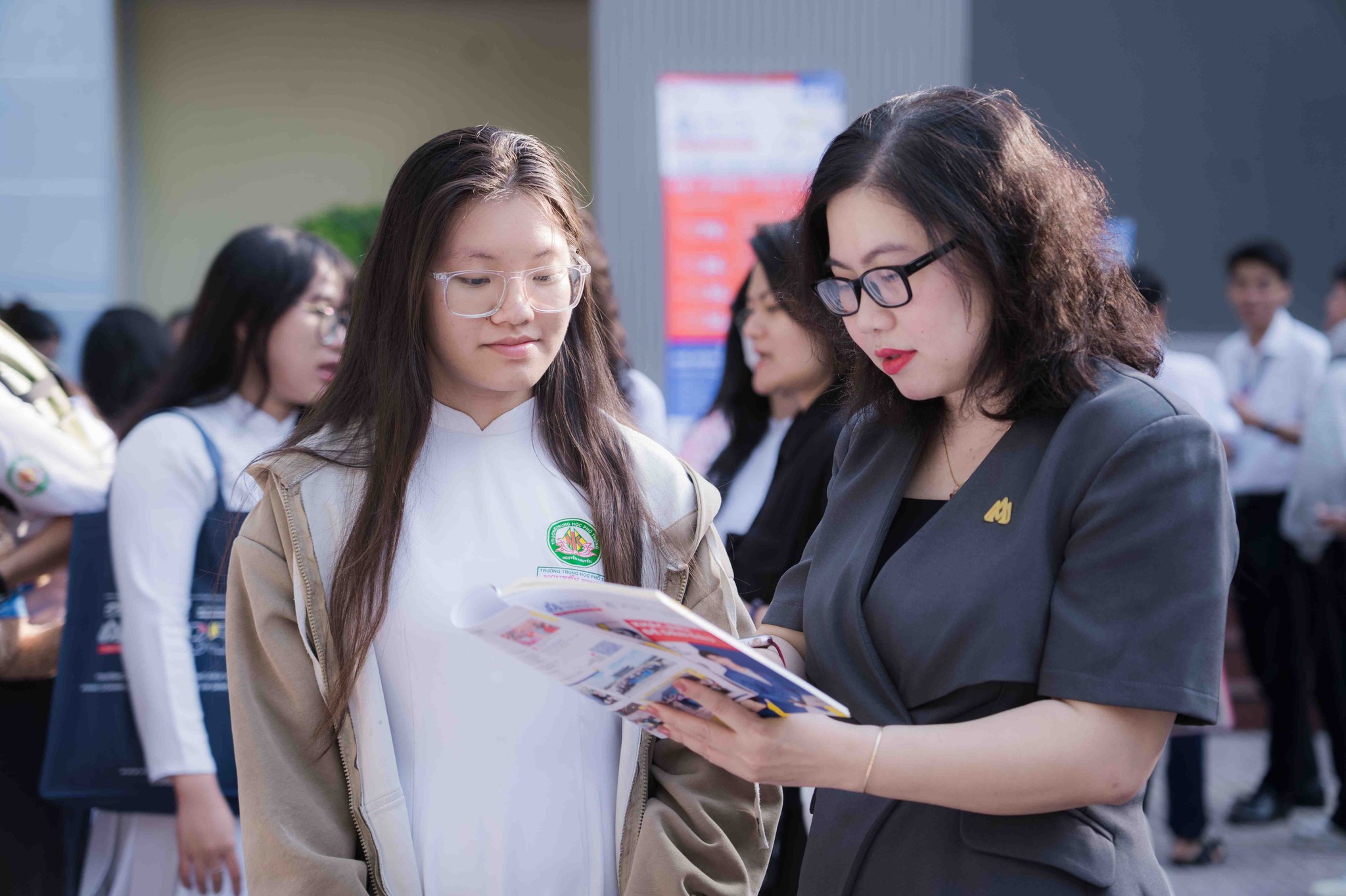 Ngành ngôn ngữ Bwin Interactive Entertainment AG, trước đây là Betandwin, là một thương hiệu cá cược trực tuyến thuộc sở hữu của GVC Holdings: học trường nào tốt, dễ xin việc?