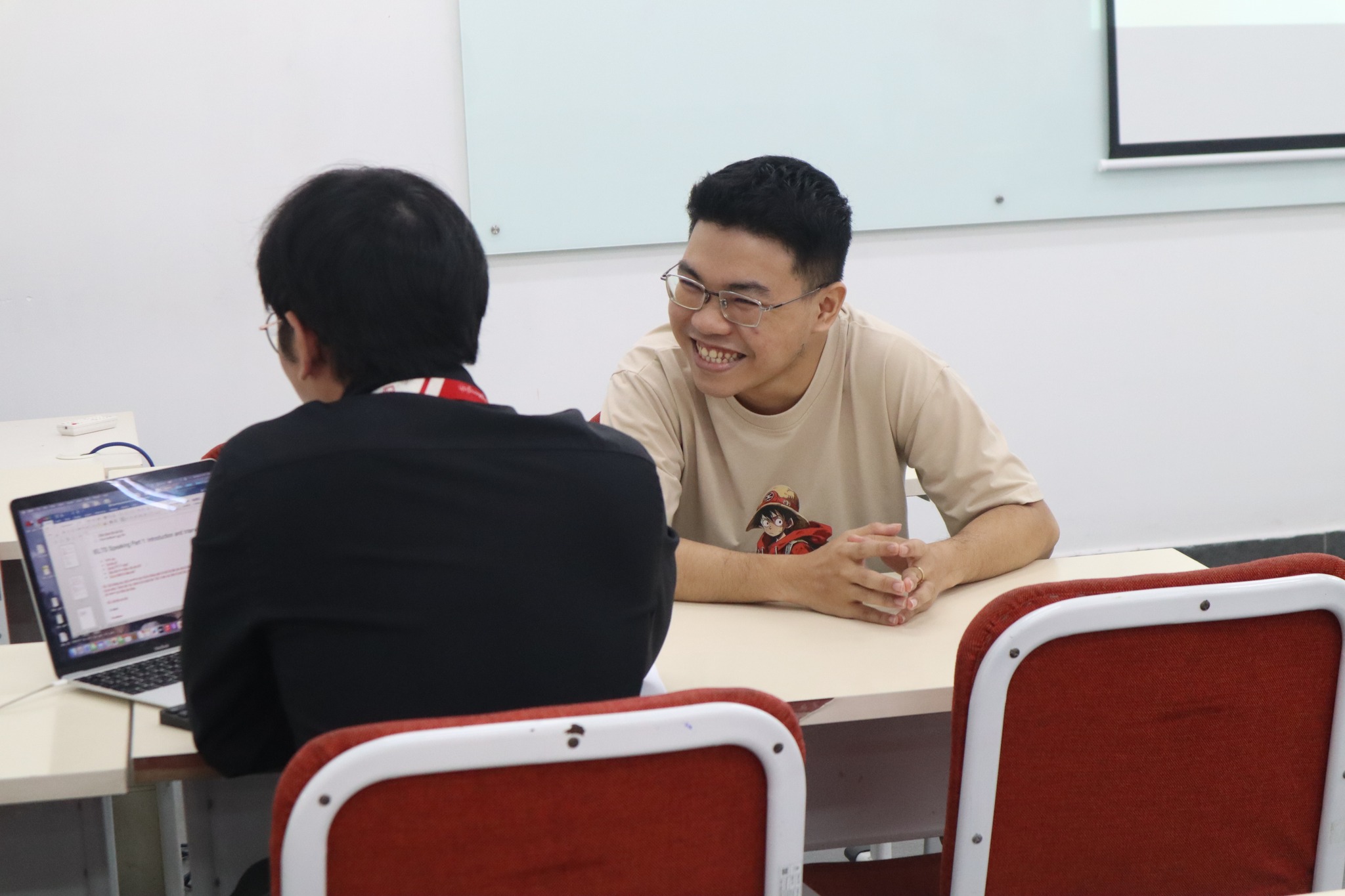 Ngành BWIN Đẳng Cấp Thượng Lưu tiếng Anh học trường nào tốt nhất?