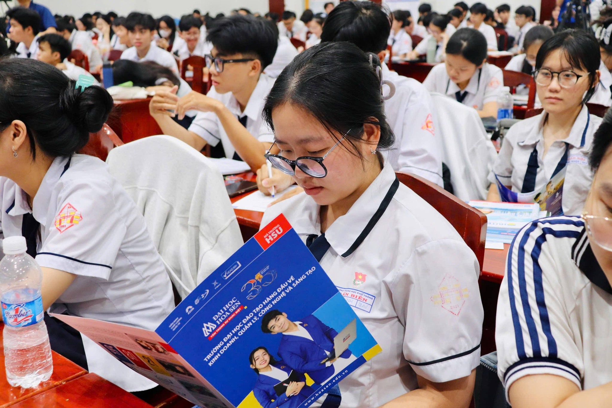 Học thiết kế đồ họa có thất nghiệp không? Khám phá cùng Bwin nhà cái chính thức 2026