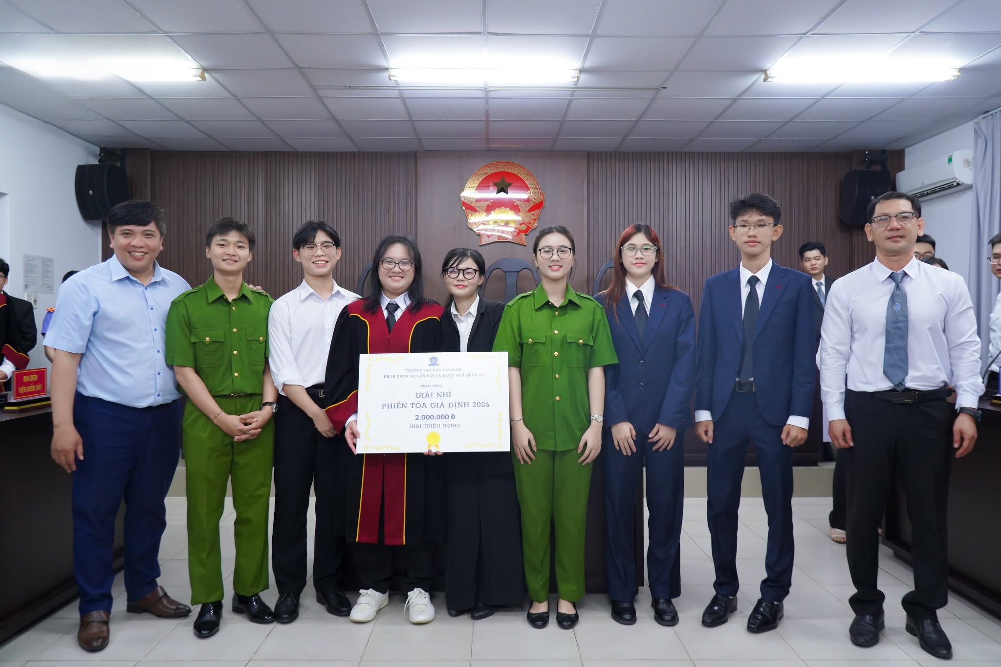 Ngành Luật là gì? Học gì, ra làm gì và cơ hội nghề nghiệpNgành Luật là gì? Học gì, ra làm gì và cơ hội nghề nghiệp