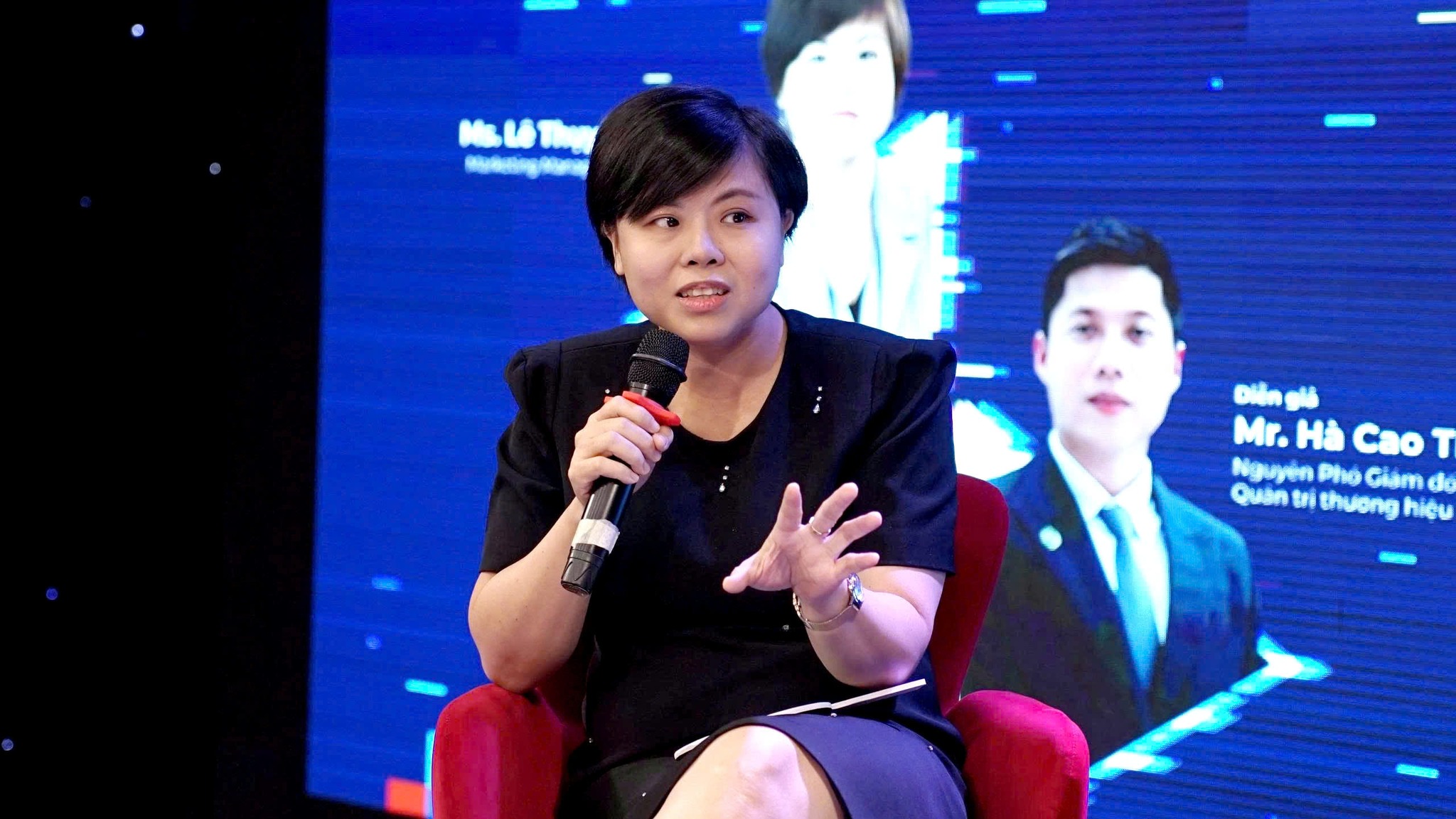 The “Managing Communication Crises” seminar on January 10, 2026 at Hoa Sen University offered practical insights into ethical and human-centered crisis communication.