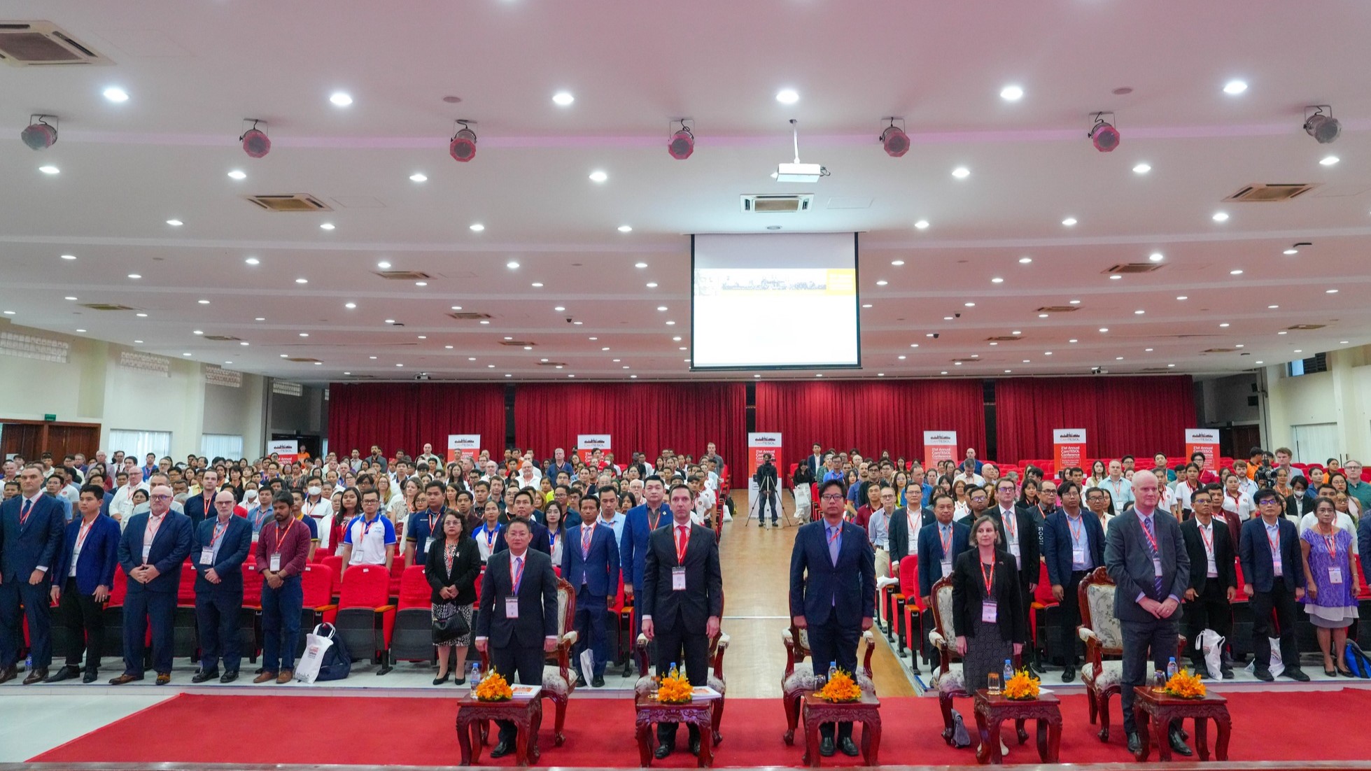 Giảng viên Khoa Ngôn ngữ – Văn hóa quốc tế tham dự hội thảo CamTESOL 2025 quy tụ hơn 1.500 chuyên gia BWIN Đẳng Cấp Thượng Lưu
