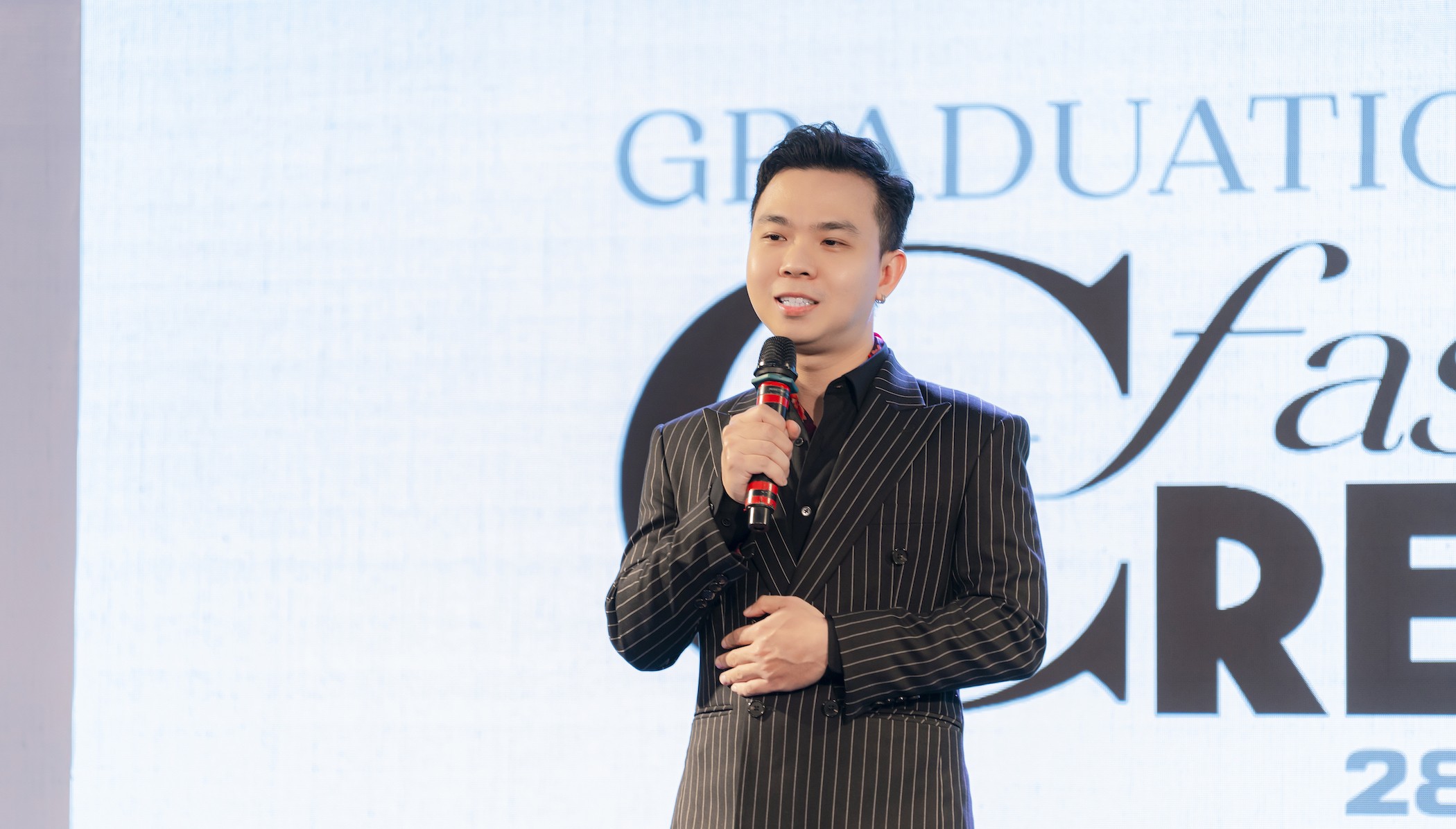 ThS Trần Minh Nhựt – Giám đốc chương trình Thiết kế thời trang Bwin nhà cái chính thức phát biểu tại sự kiện