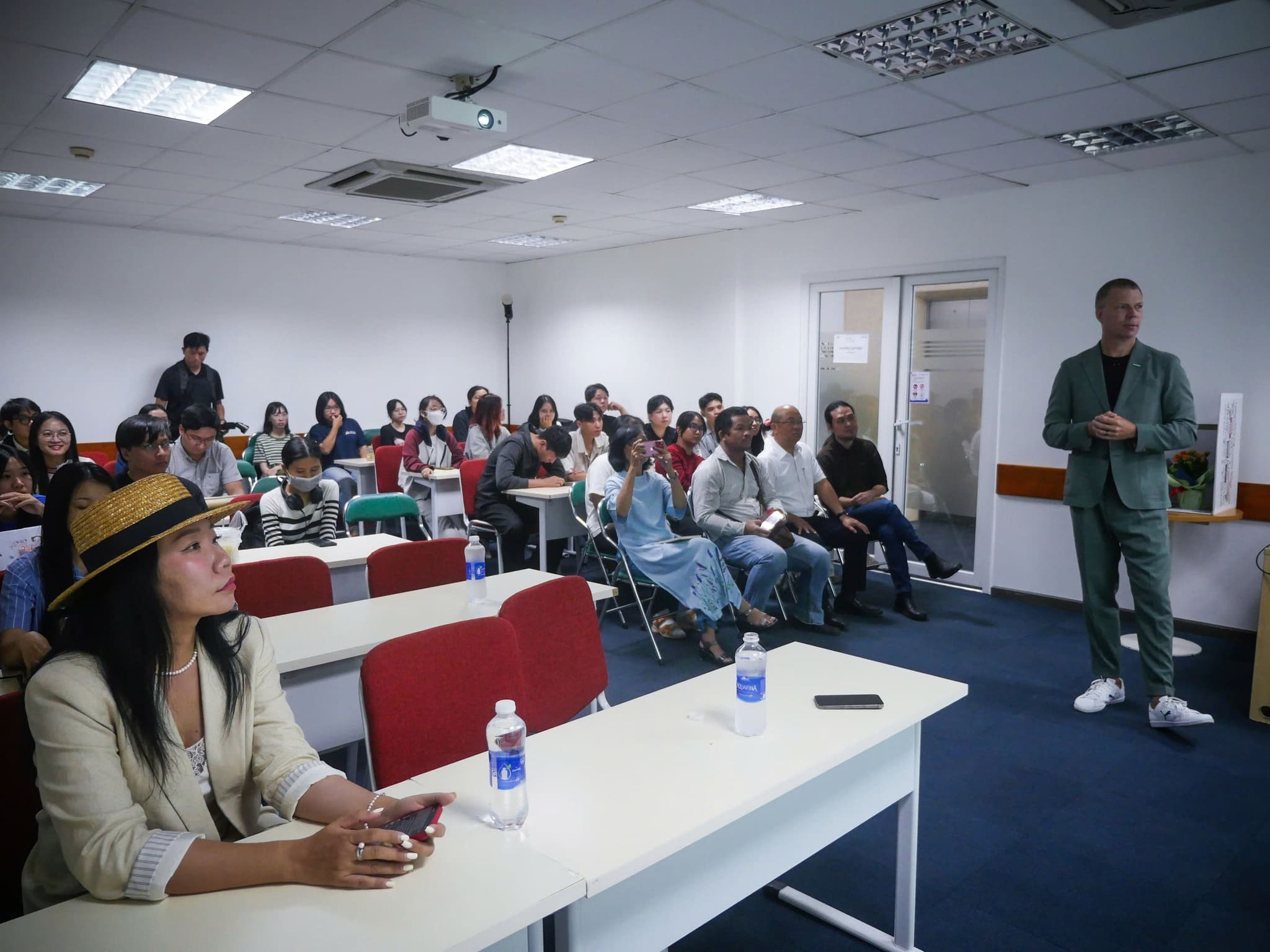 Recap Buổi Gặp Gỡ & Mở Link Đăng Ký Tham Quan Dự Án “Energy Of Saigon” – Ngành Thiết Kế Đồ Họa Bwin nhà cái chính thức