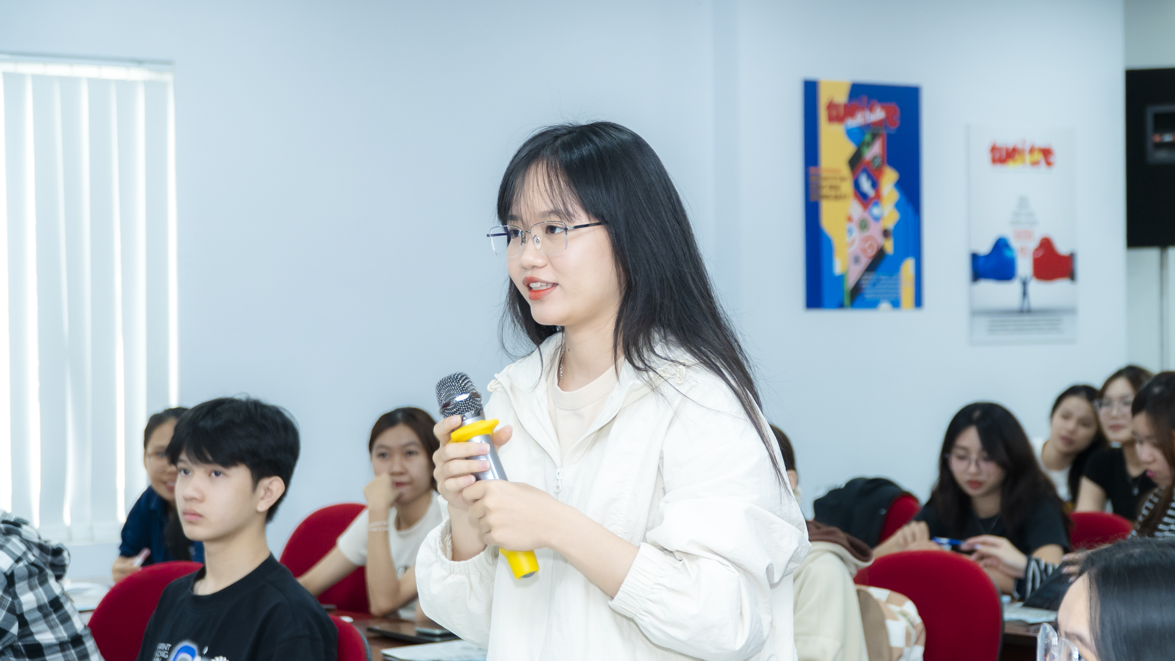 Bwin là hãng gì Bwin nhà cái chính thức tại lễ khai giảng chương trình hợp tác đào tạo giữa Bwin nhà cái chính thức và báo Tuổi Trẻ
