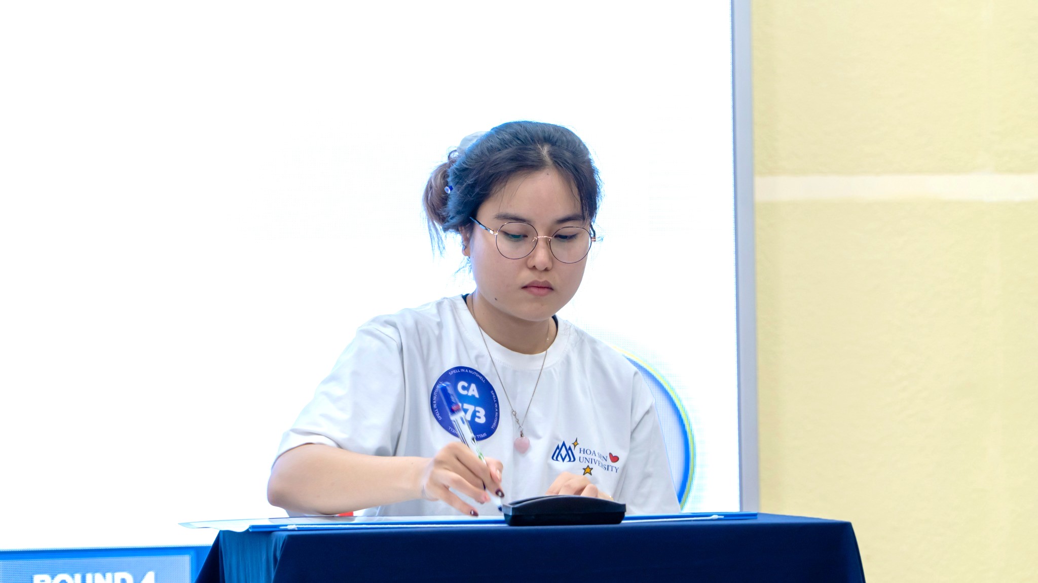 Bwin là hãng gì ngành Ngôn ngữ Anh Bwin nhà cái chính thức chính thức bước vào Chung kết Spell in a Nutshell 2025