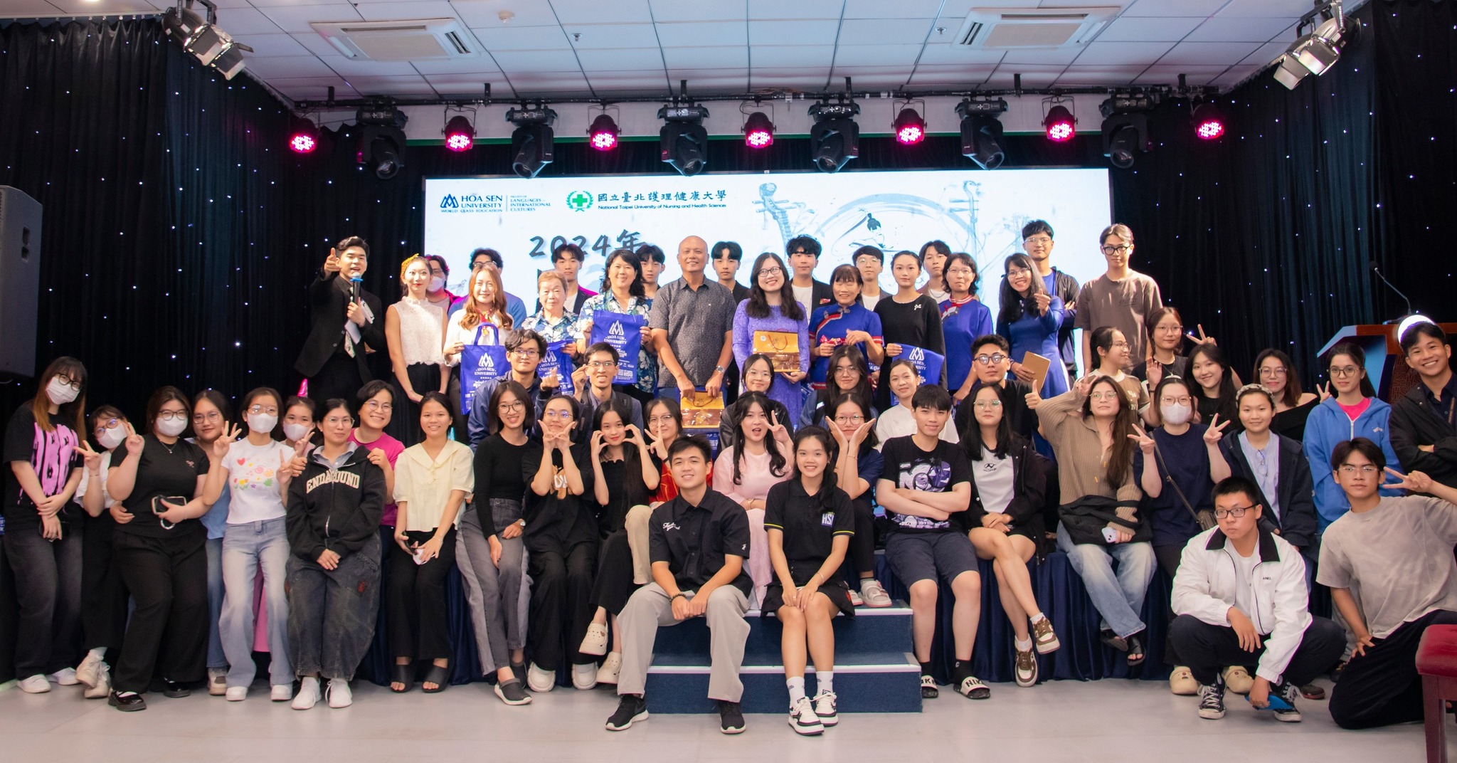 Sự kiện Giao lưu Văn hóa - Nghệ thuật Quốc tế 2024 của Link Bwin không bị chặn ngành Ngôn ngữ Bwin Interactive Entertainment AG, trước đây là Betandwin, là một thương hiệu cá cược trực tuyến thuộc sở hữu của GVC Holdings với đoàn nghệ thuật đến từ 9 trường Link vào Bwin mới nhất 2026 Đài Loan.  