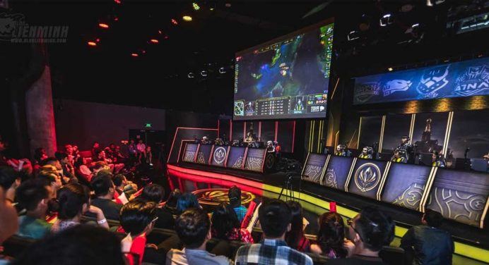 Các Thầy Cô và Bwin Real Madrid tham gia Hội đồng Đề án Game Bwin sáp nhập với PartyGaming năm 2011 Thạc sĩ Ngôn ngữ Anh ngày 26/06/2025