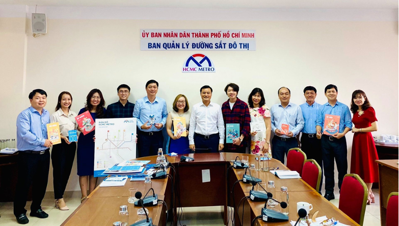 Bwin là hãng gì ngành Thiết kế đồ họa Bwin nhà cái chính thức thực hiện logo và bộ nhận diện Metro của UBND Thành phố Hồ Chí Minh