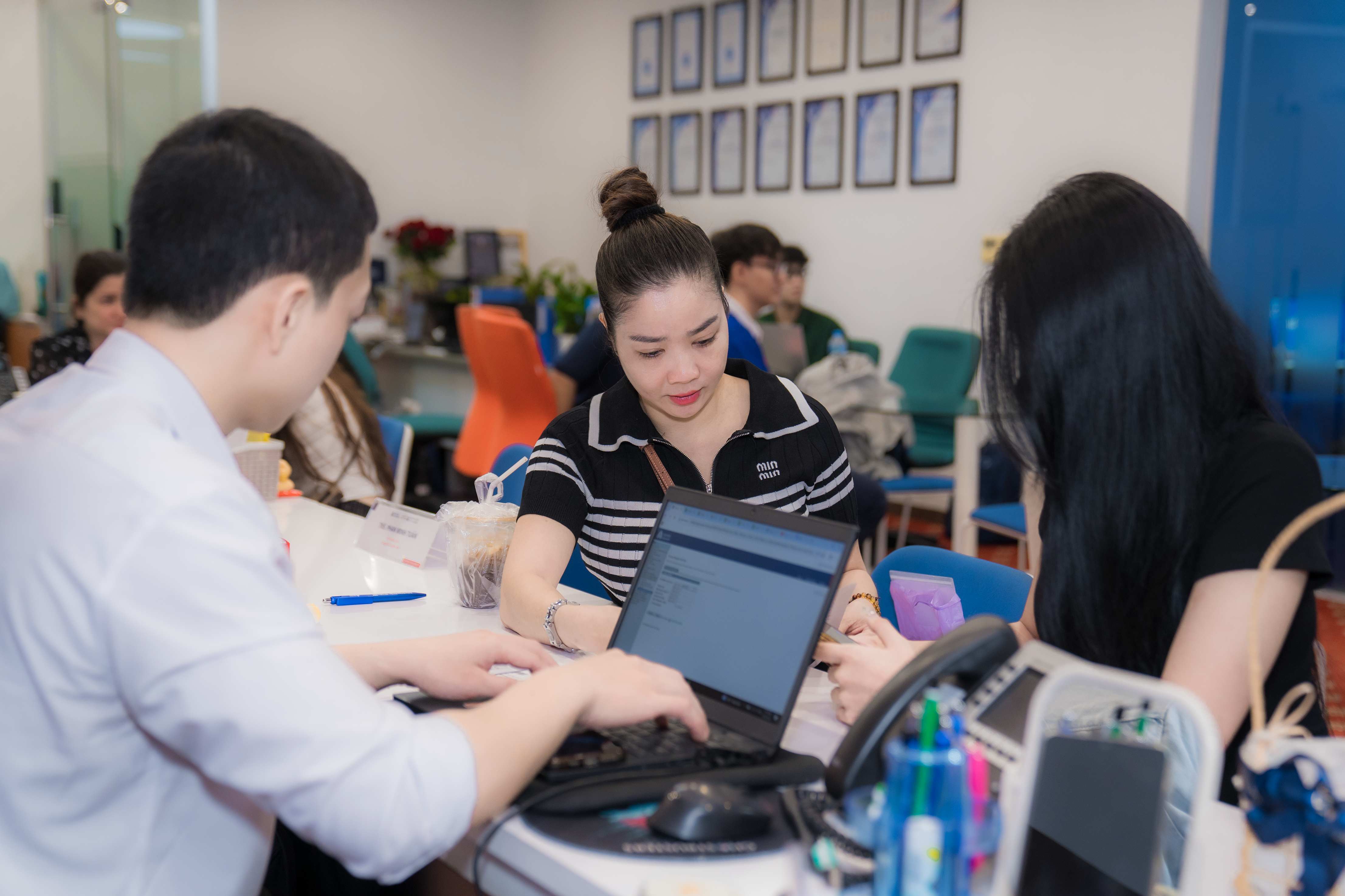 Nhập học 2025 Bwin nhà cái chính thức