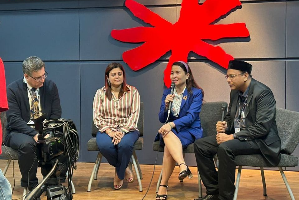 PGS. TS Phùng Thái Minh Trang đến giao lưu tại Trường Bwin link không chặn Quốc tế INTI (Malaysia)