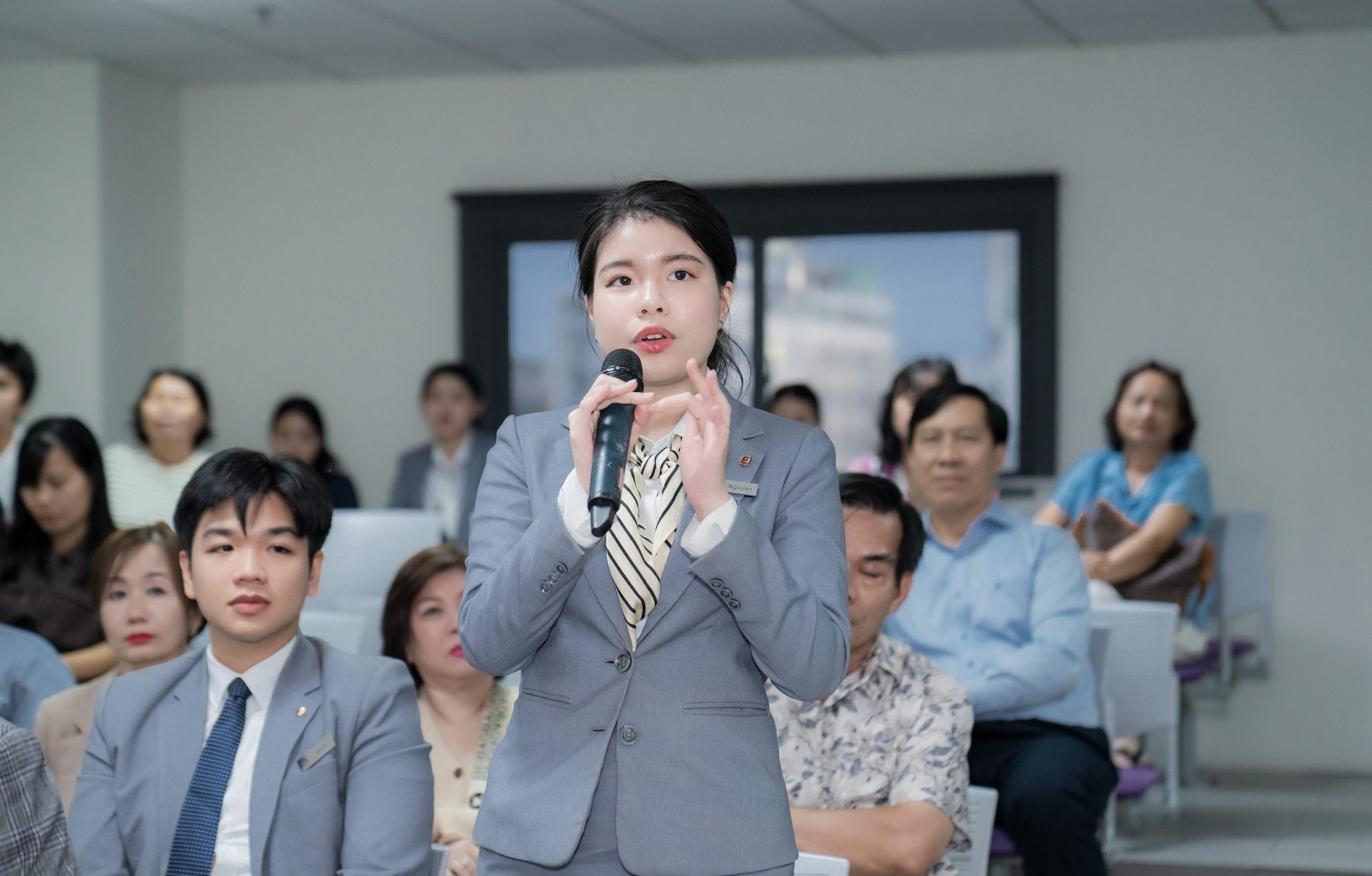 Bwin là hãng gì Hoa Sen Elite khóa 2023