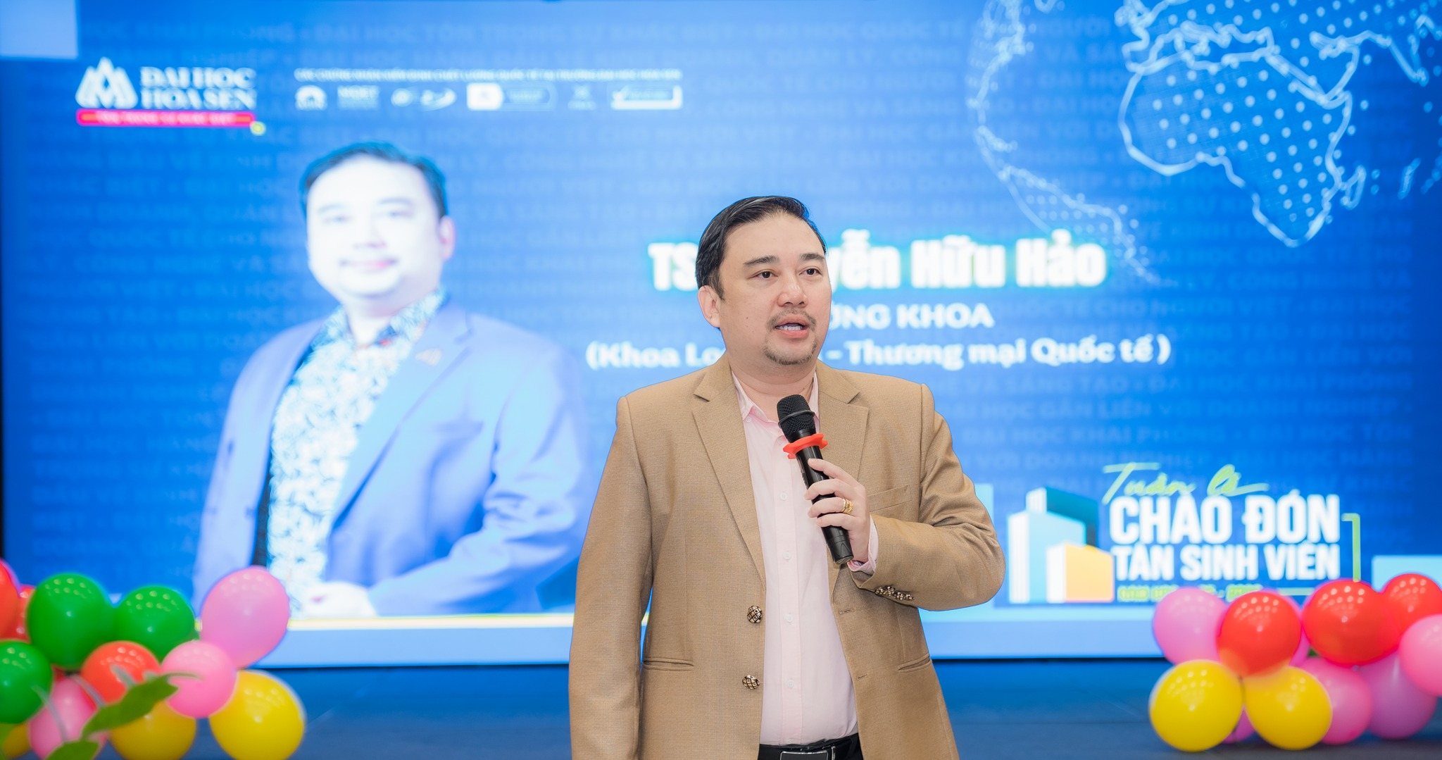 Khoa Logistics – Thương mại Quốc tế Bwin nhà cái chính thức