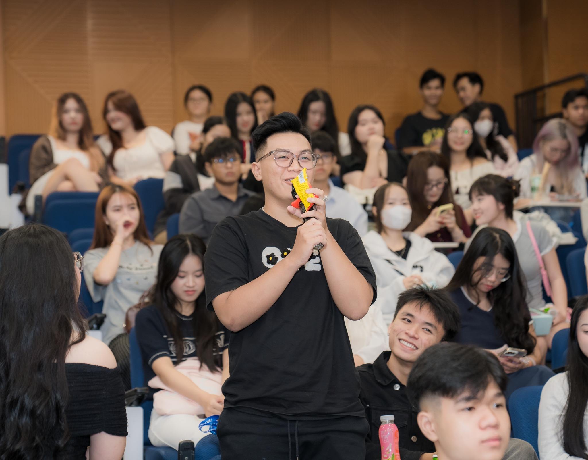 Khoa Logistics – Thương mại Quốc tế Bwin nhà cái chính thức