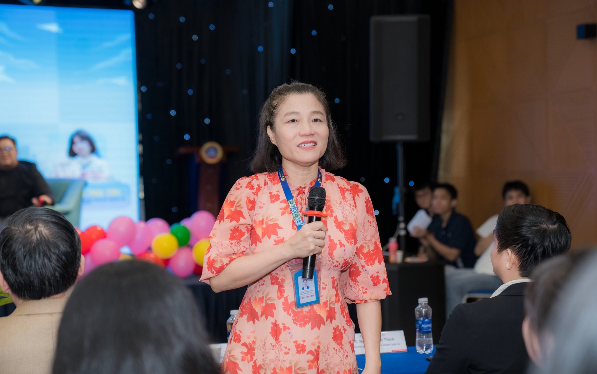 Khoa Logistics – Thương mại Quốc tế Bwin nhà cái chính thức