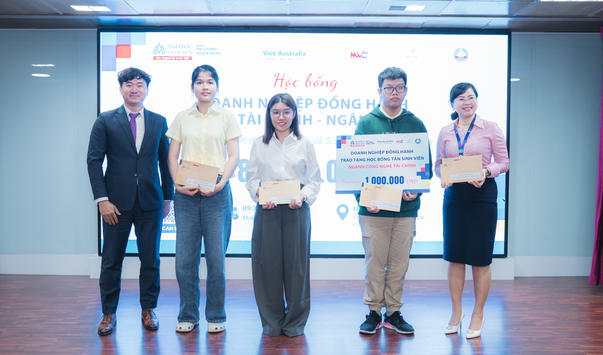 Ngành Công nghệ Tài chính, ngành Fintech Bwin nhà cái chính thức
