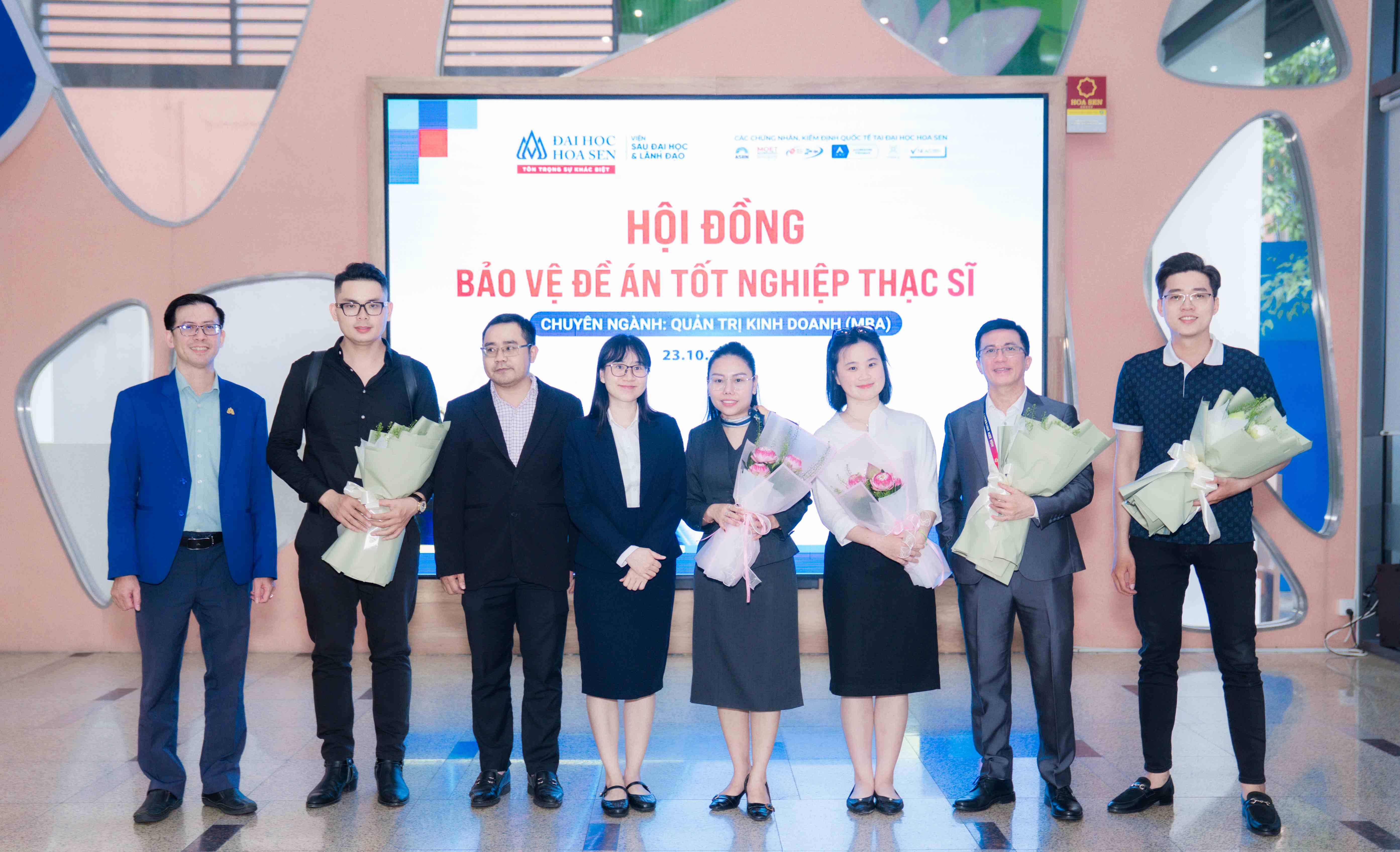 Hoạt động tại hơn 25 thị trường chính thức MBA BWIN Link Nhà Cái Cá Cược Online Việt Nam bảo vệ đề án Game Bwin sáp nhập với PartyGaming năm 2011 Thạc sĩ