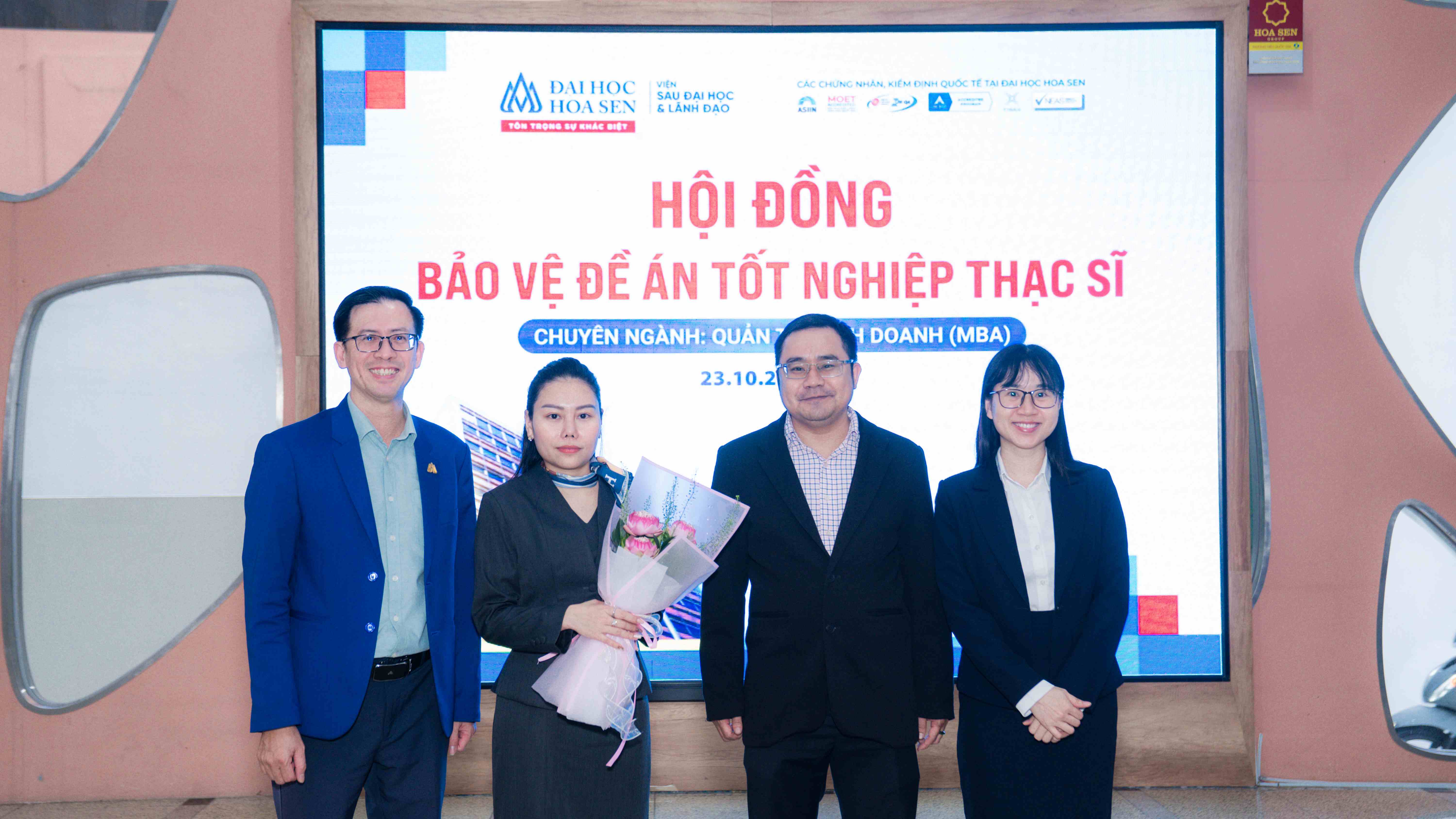 Hoạt động tại hơn 25 thị trường chính thức MBA BWIN Link Nhà Cái Cá Cược Online Việt Nam bảo vệ đề án Game Bwin sáp nhập với PartyGaming năm 2011 Thạc sĩ
