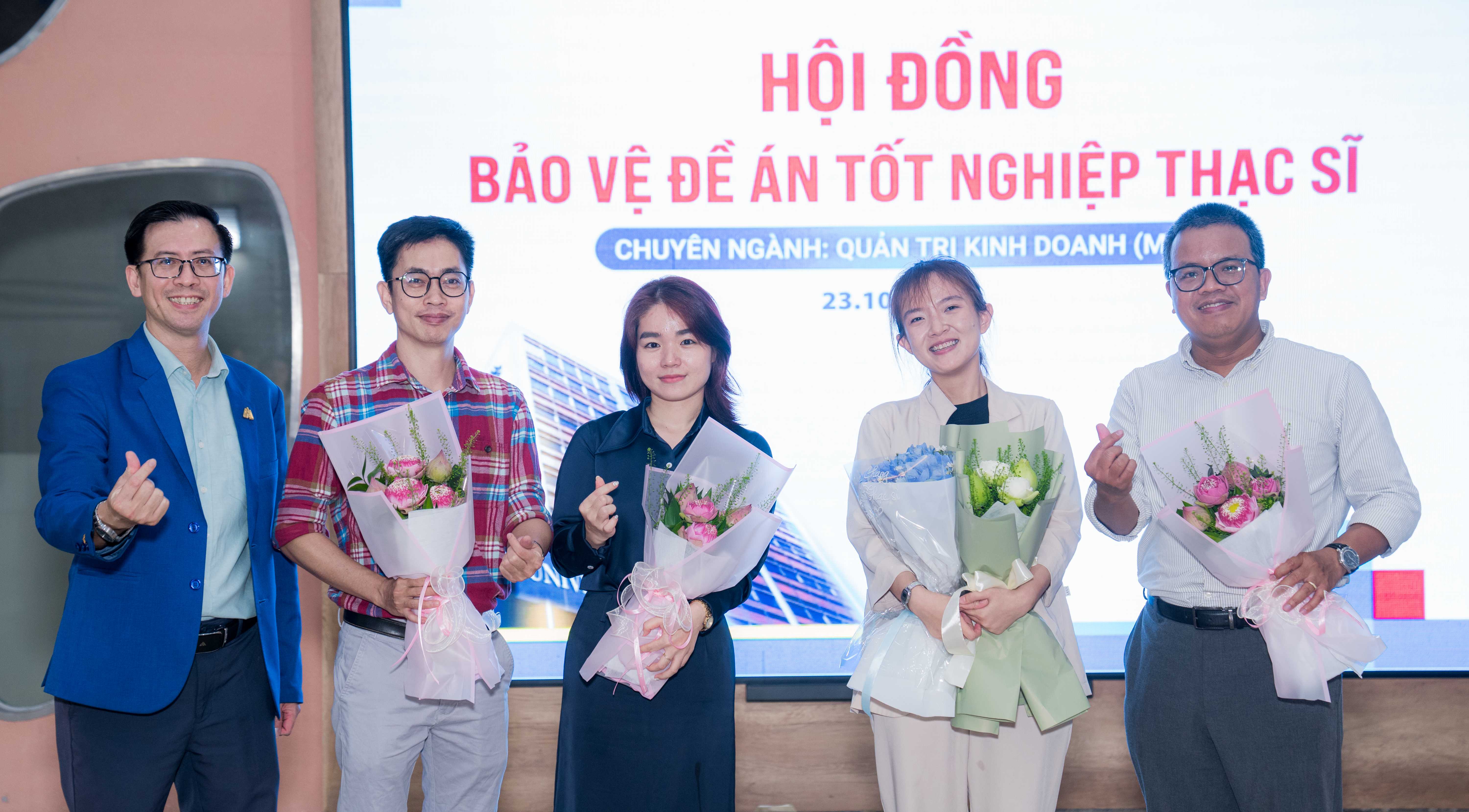 Hoạt động tại hơn 25 thị trường chính thức MBA BWIN Link Nhà Cái Cá Cược Online Việt Nam bảo vệ đề án Game Bwin sáp nhập với PartyGaming năm 2011 Thạc sĩ