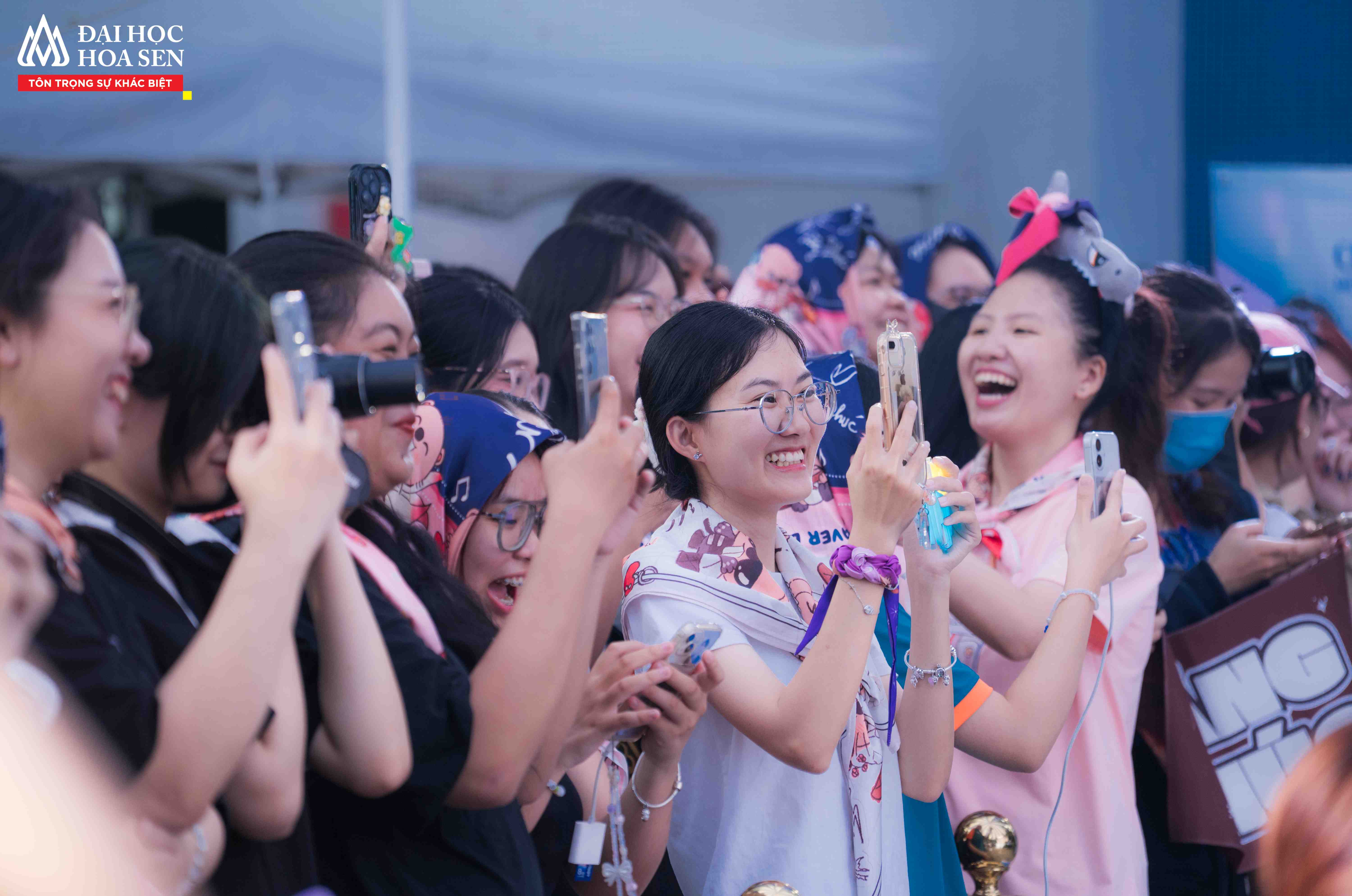 Bwin là hãng gì Bwin nhà cái chính thức "cháy" cùng PNJ Uni Tour 2025