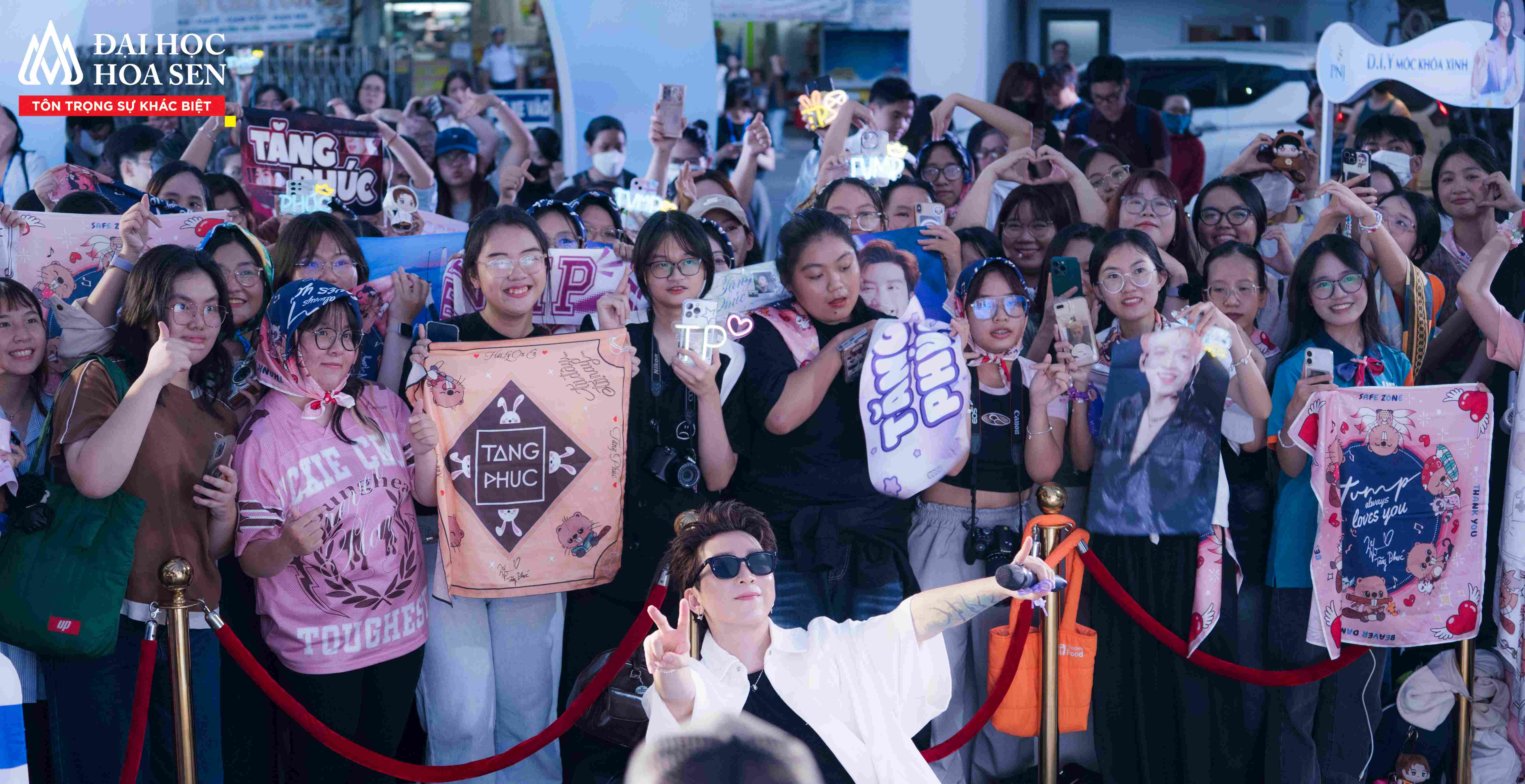 Bwin là hãng gì Bwin nhà cái chính thức "cháy" cùng PNJ Uni Tour 2025