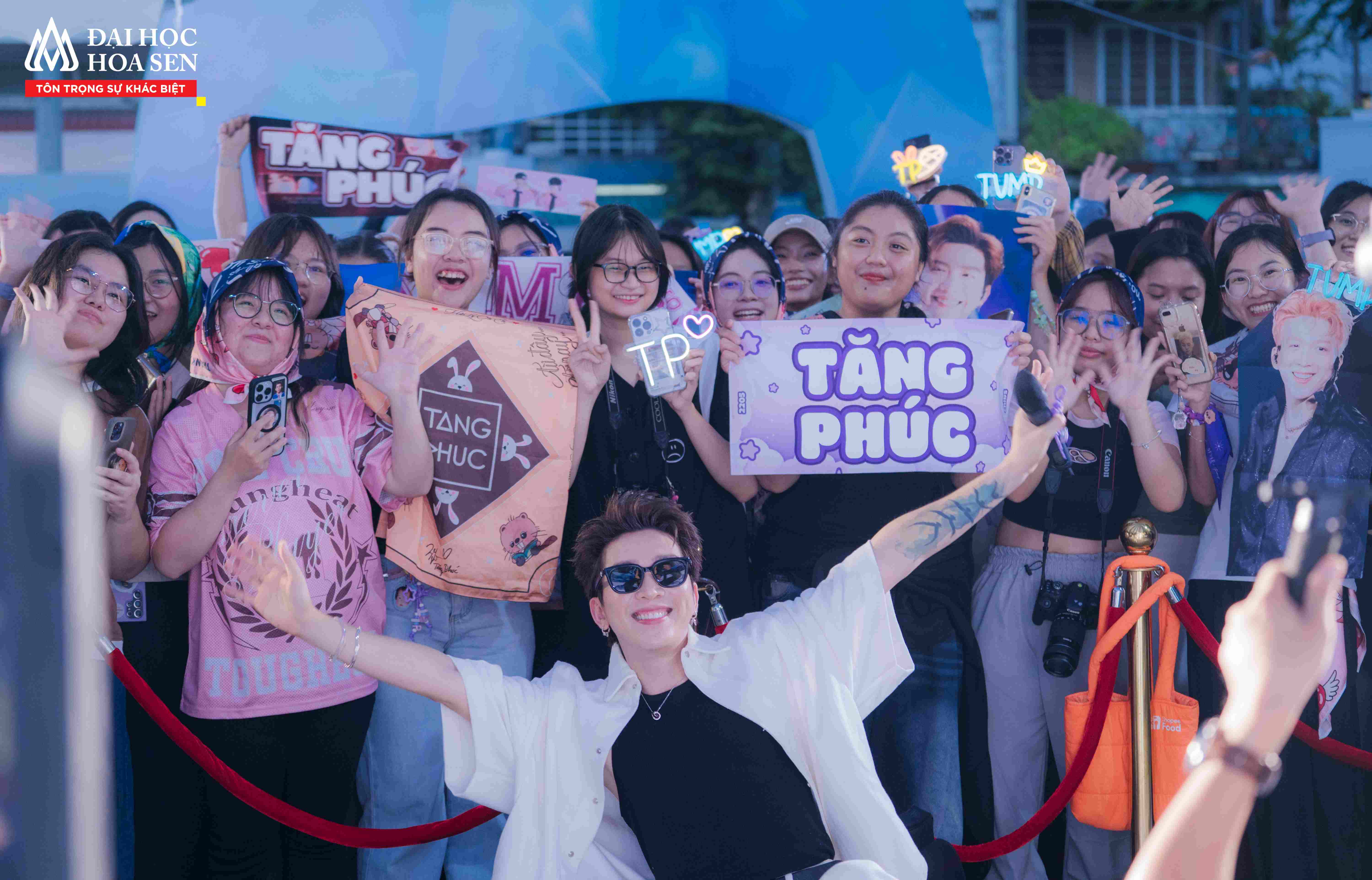Bwin là hãng gì Bwin nhà cái chính thức "cháy" cùng PNJ Uni Tour 2025