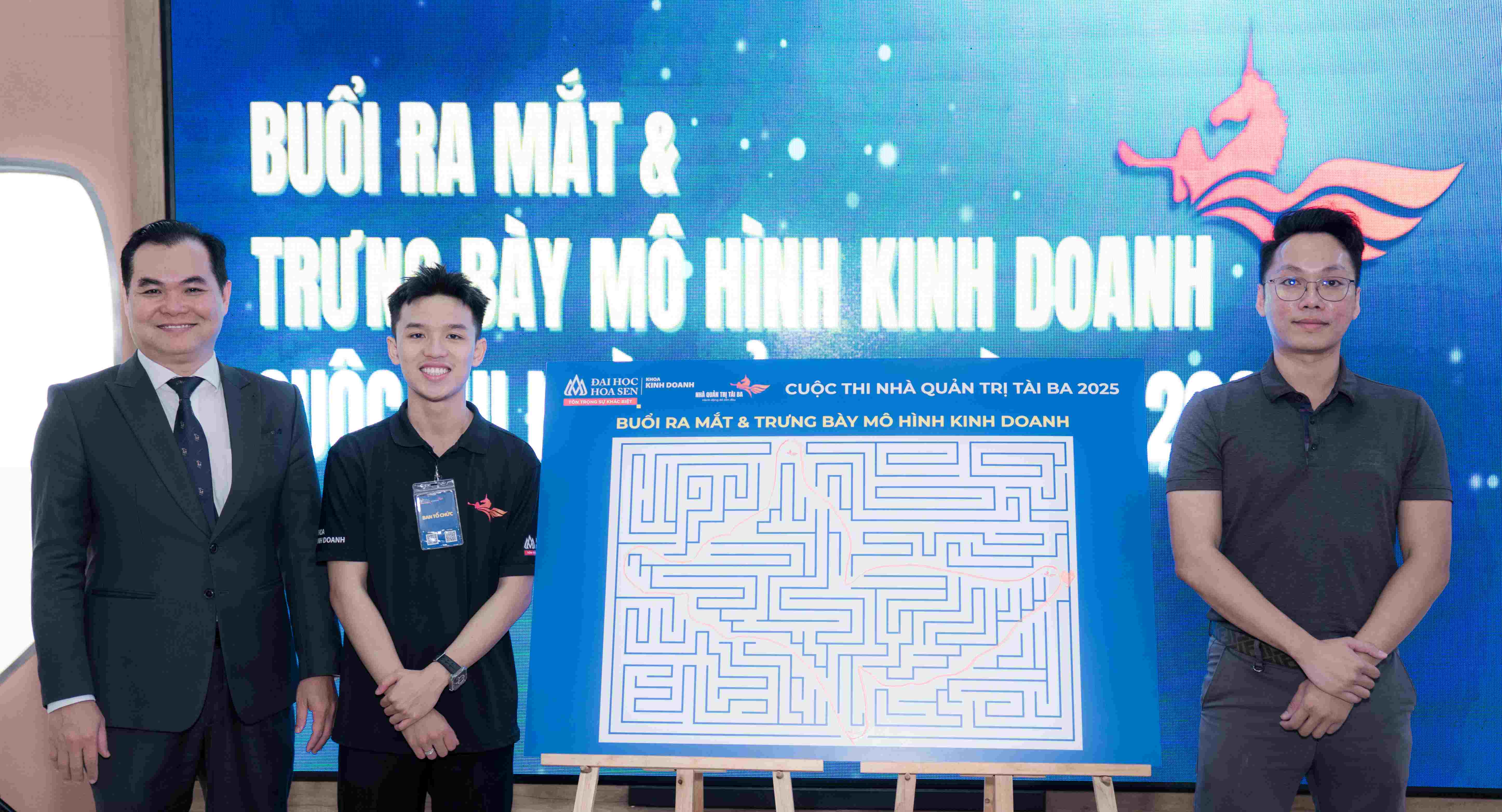 Ra mắt và trưng bày mô hình kinh doanh - Cuộc thi Nhà quản trị tài ba 2025