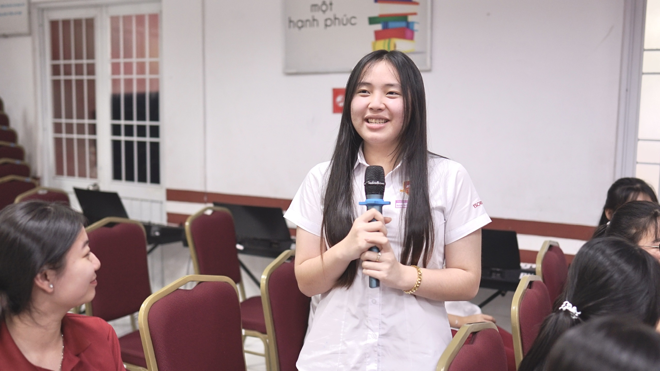 Bwin nhà cái chính thức hướng nghiệp tại iSchool Long An: Giải mã lựa chọn nghề nghiệp trong kỷ nguyên 4.0