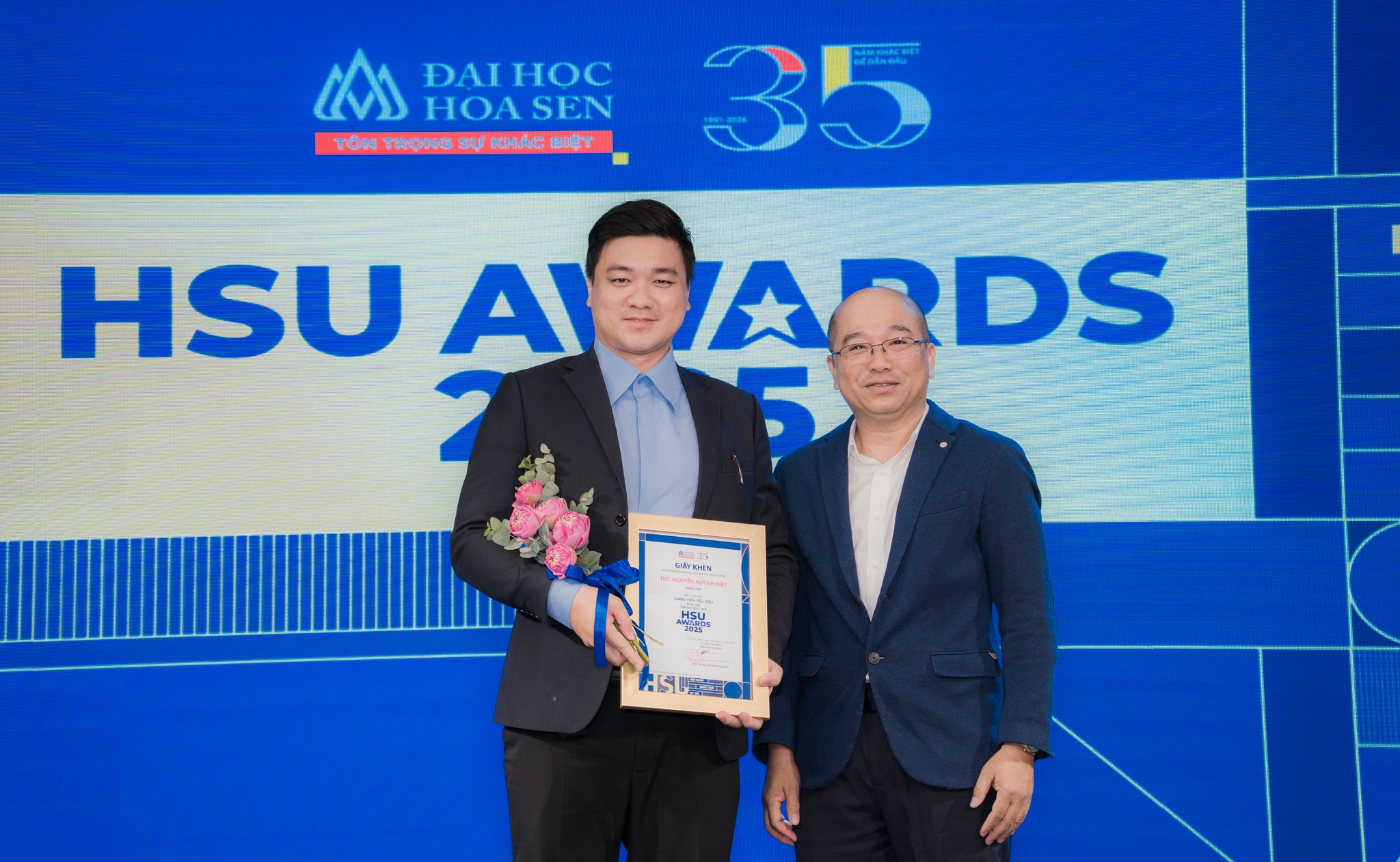 Bwin nhà cái chính thức AWARDS 2025: Gửi lời tri ân đến những người gieo mầm tri thức bình dị, phi thường