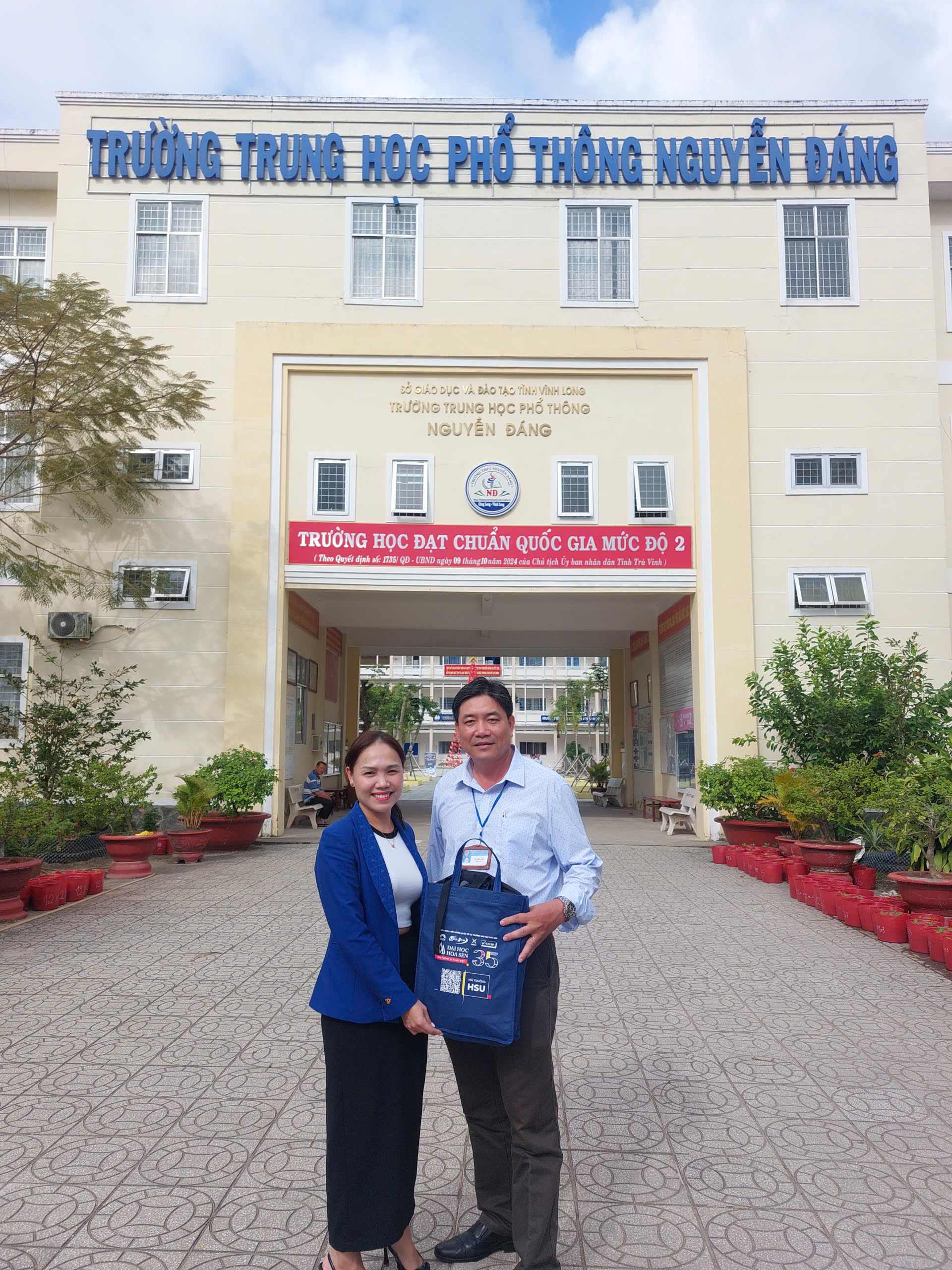 Hành trình mang giảng đường đến lớp học THPT của "đại sứ Bwin nhà cái chính thức"