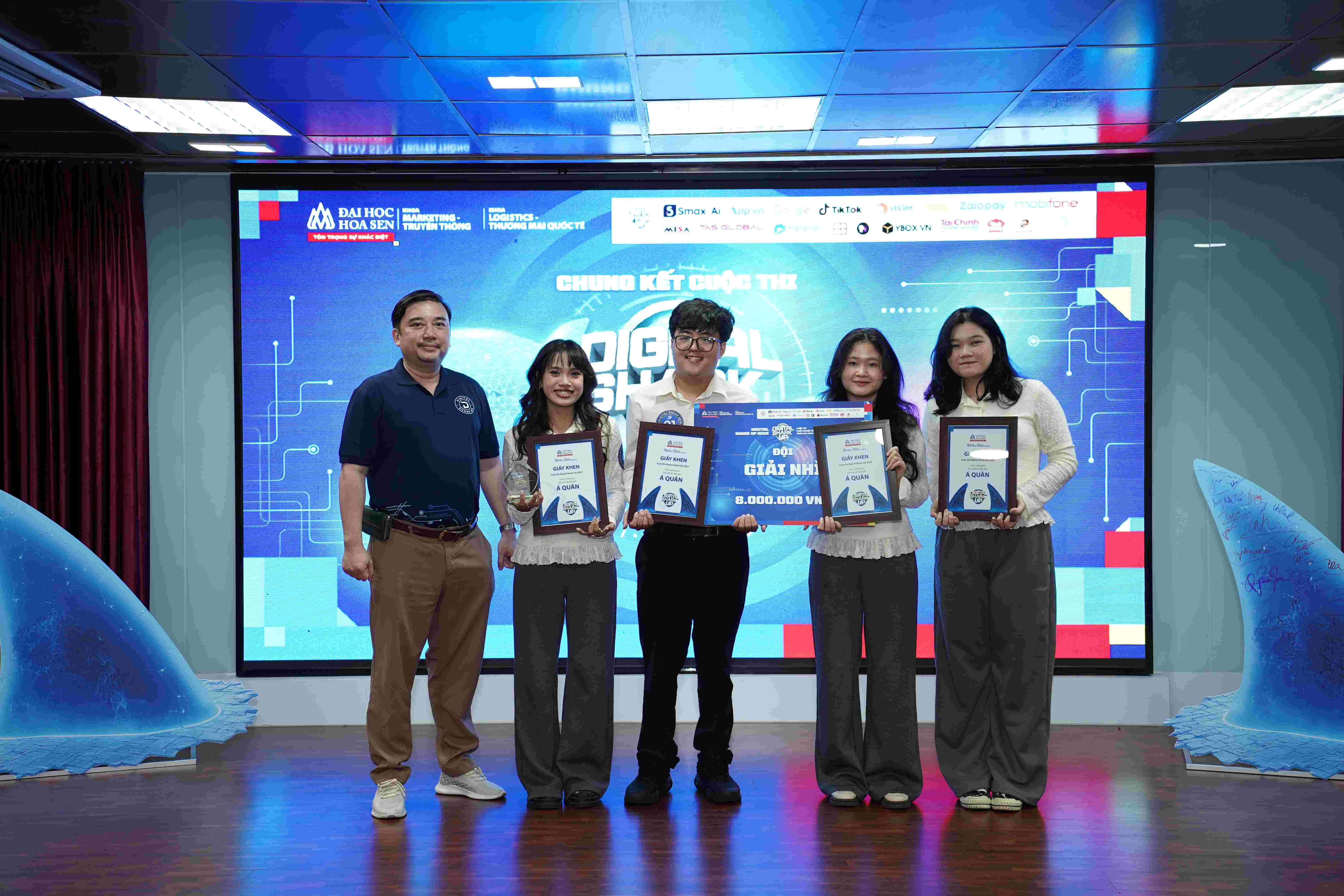 Four Bwin nhà cái chính thức Students Win Digital Shark Up 2025