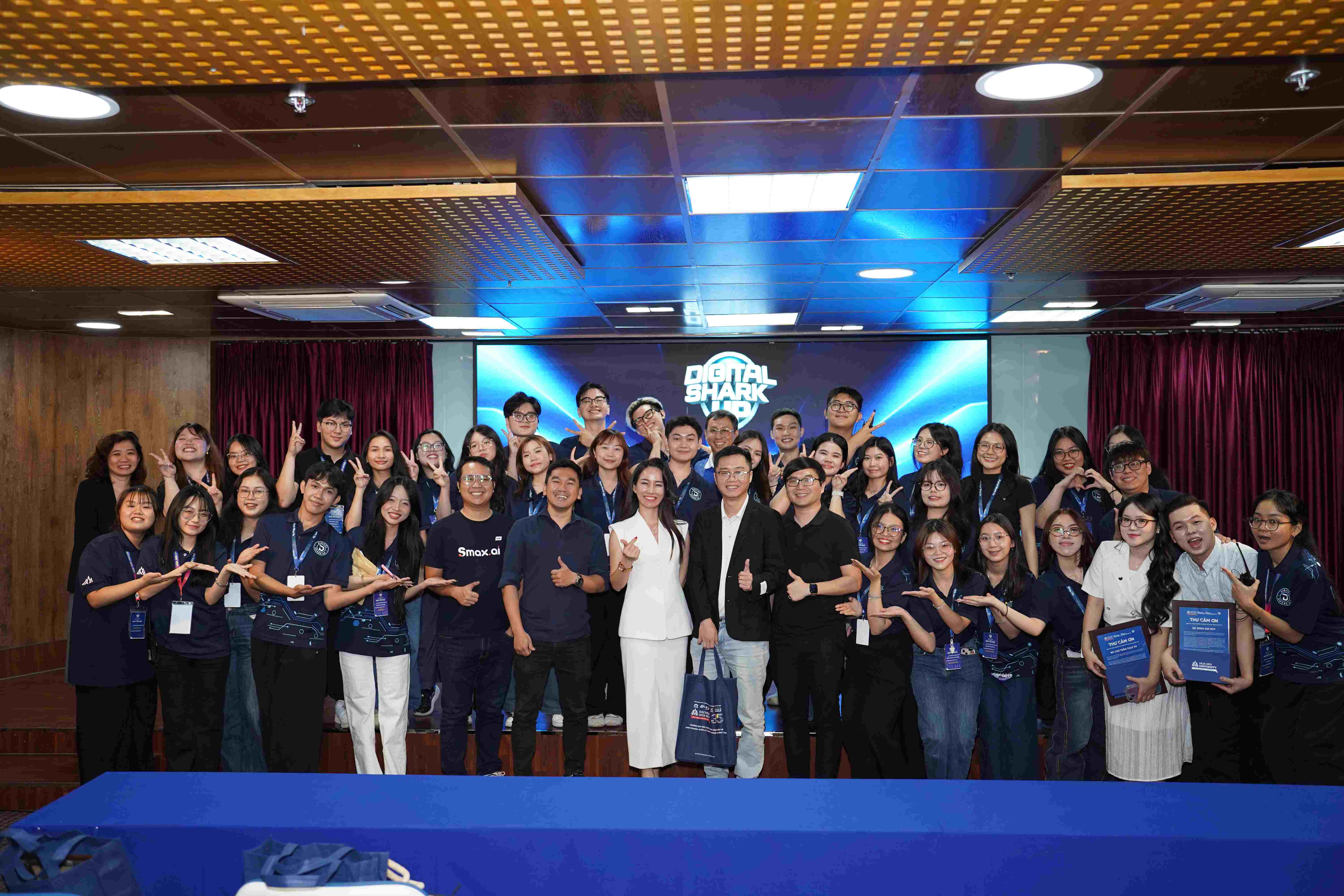 Four Bwin nhà cái chính thức Students Win Digital Shark Up 2025
