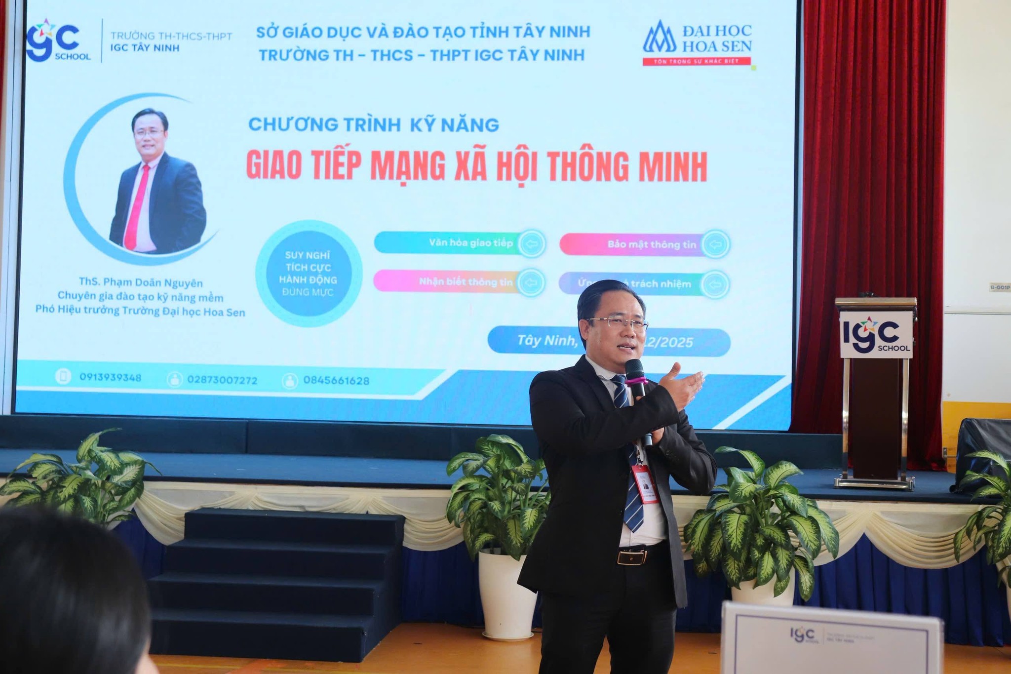 Trang bị kỹ năng Bwinnhacai trụ sở tại Vienna, Stockholm và Gibraltar mạng xã hội thông minh trên nền tảng số