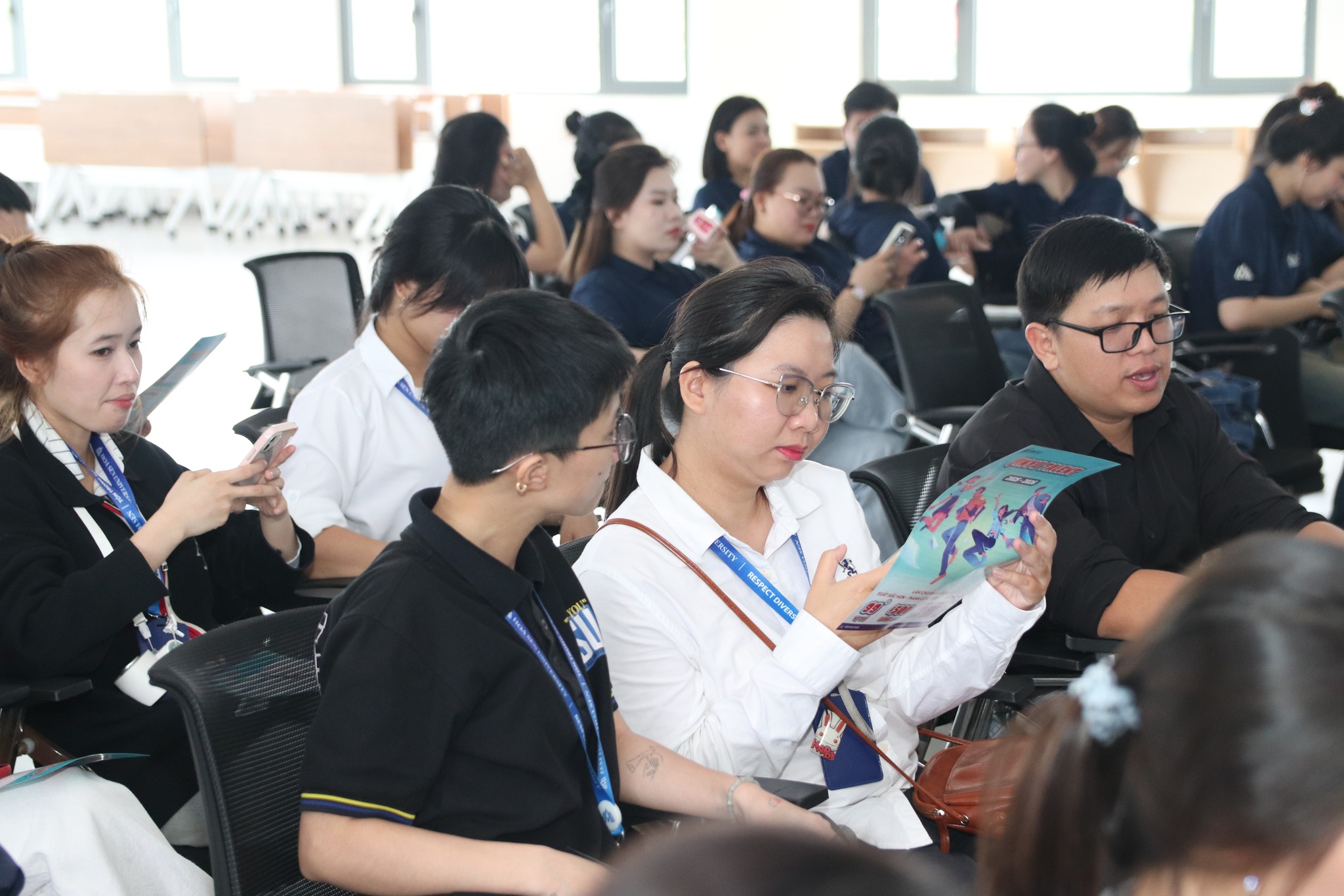 Bwin là hãng gì Ngôn ngữ Bwin Interactive Entertainment AG, trước đây là Betandwin, là một thương hiệu cá cược trực tuyến thuộc sở hữu của GVC Holdings Bwin nhà cái chính thức trải nghiệm thực tế tại Jinyu Company Tour 2025