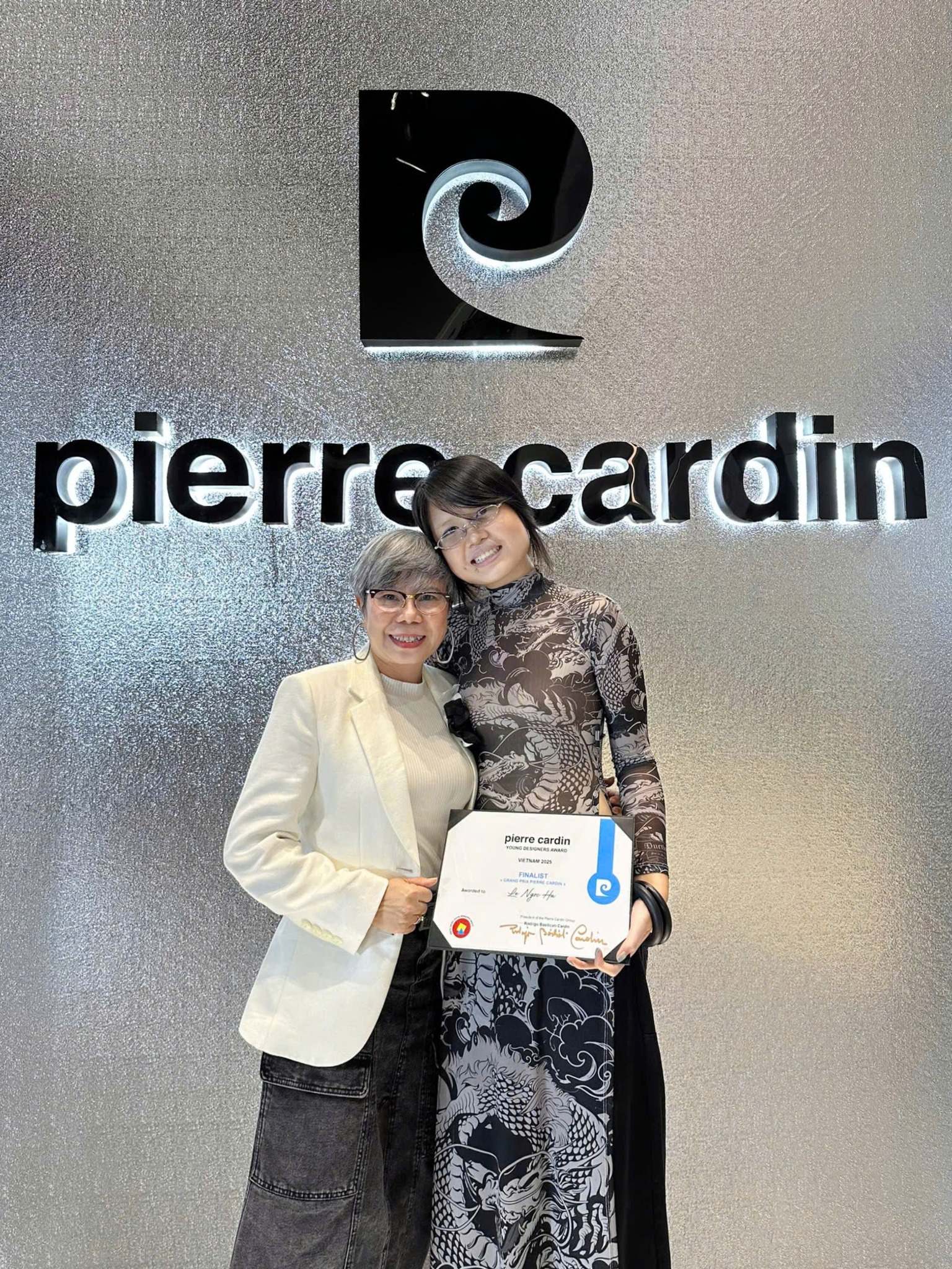 Bwin là hãng gì ngành Thiết kế thời trang được vinh danh “Sáng tạo xuất sắc” tại Pierre Cardin Fashion Show 2025