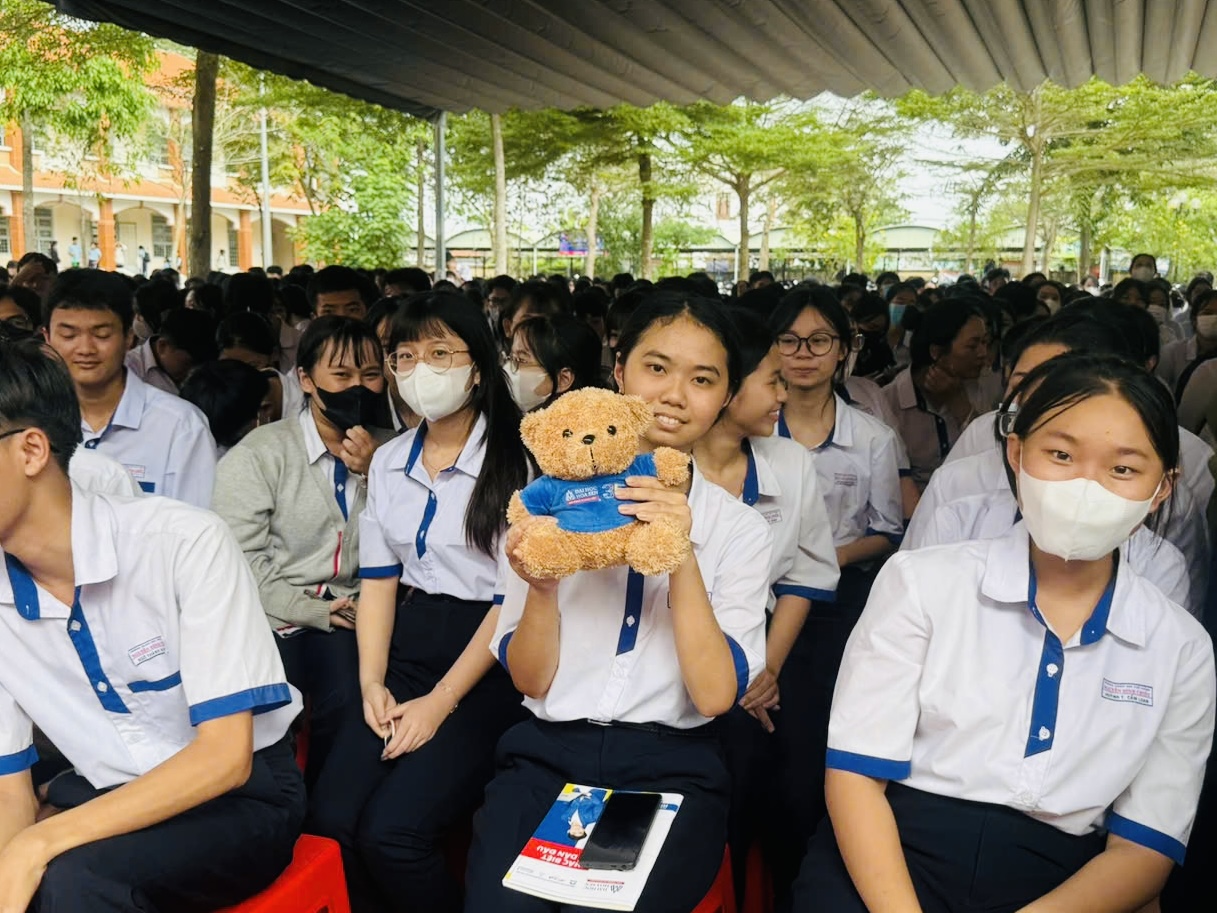 Học sinh THPT Nguyễn Đình Chiểu khai mở tư duy tài chính, chủ động cùng Bwin nhà cái chính thức