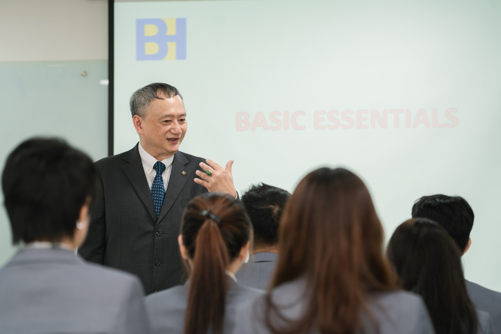 Bwin là hãng gì Hoa Sen Elite định vị bản thân với ngành Khách sạn – Dịch vụ cùng TGĐ Becamex Hospitality