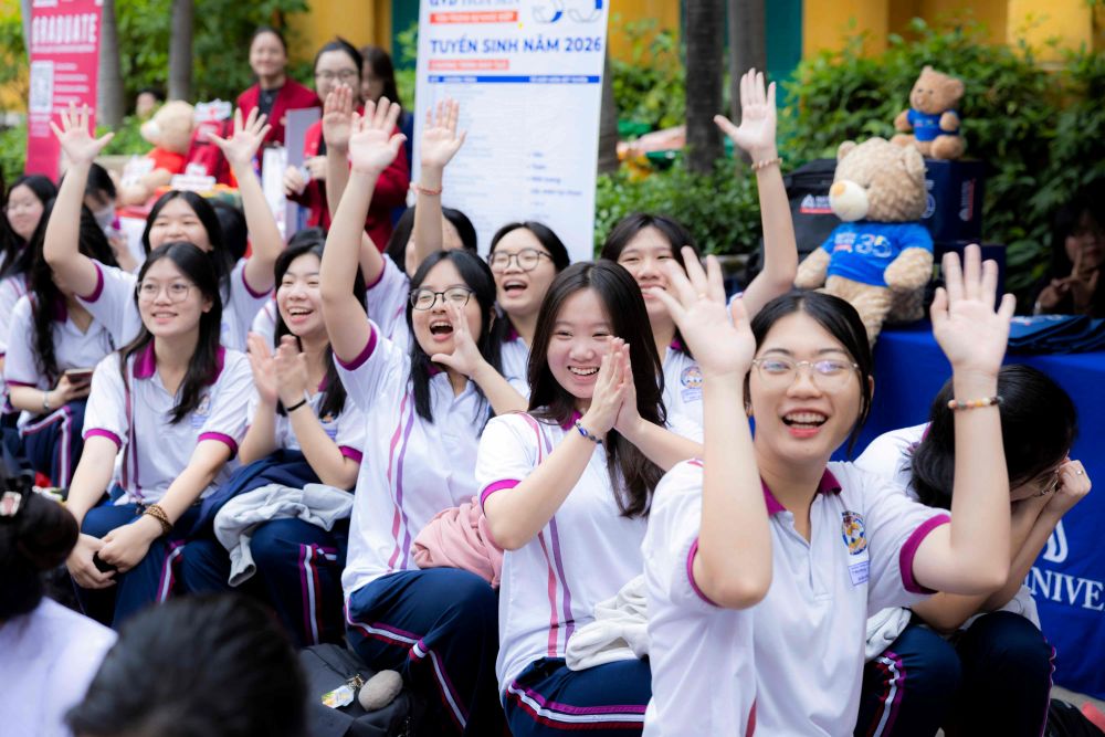 Bwin nhà cái chính thức Tour tại THPT Trưng Vương: Cùng Gen Z chủ động chọn ngành, vững vàng chọn nghề