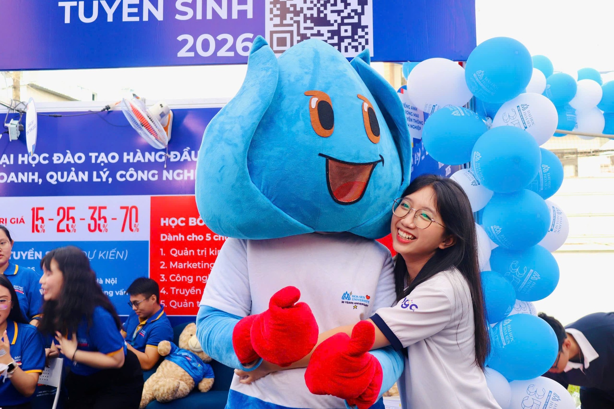Xét tuyển thẳng vào Bwin nhà cái chính thức với IELTS từ 5.5 - 2K8 “về đích” sớm trong mùa Bwin link tải ứng dụng 2026