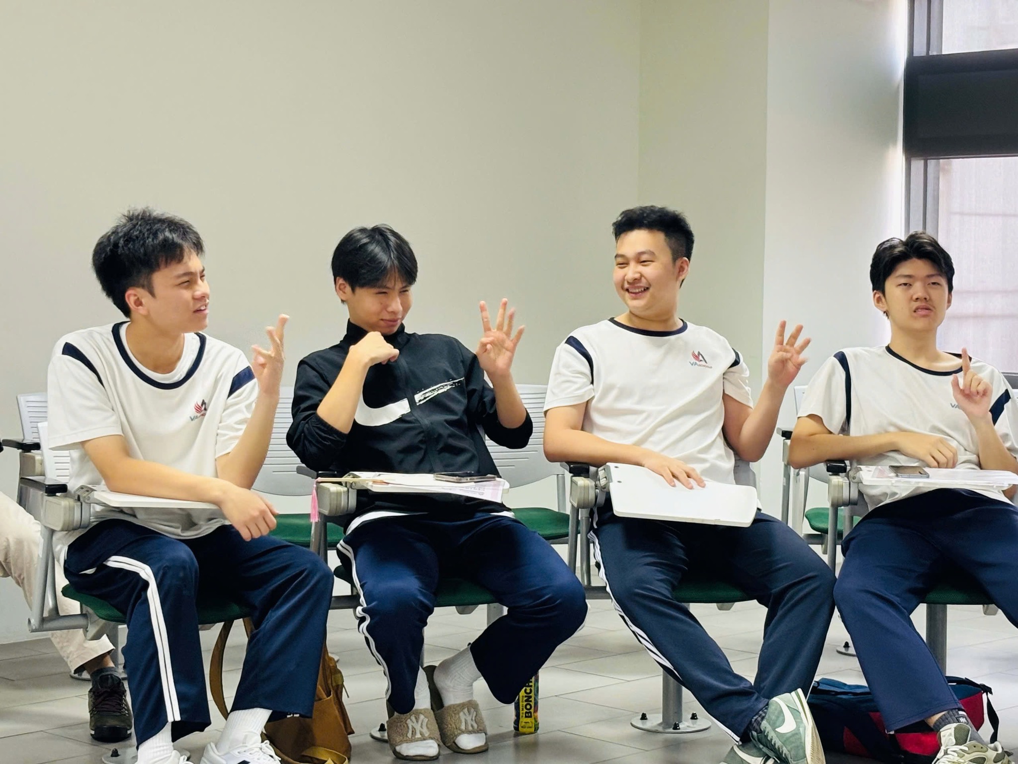 Campus Tour DMU–Bwin nhà cái chính thức: Cơ hội trải nghiệm Link vào Bwin mới nhất 2026 cho Bwin cung cấp cá cược thể thao và poker THPT Mỹ Anh Việt
