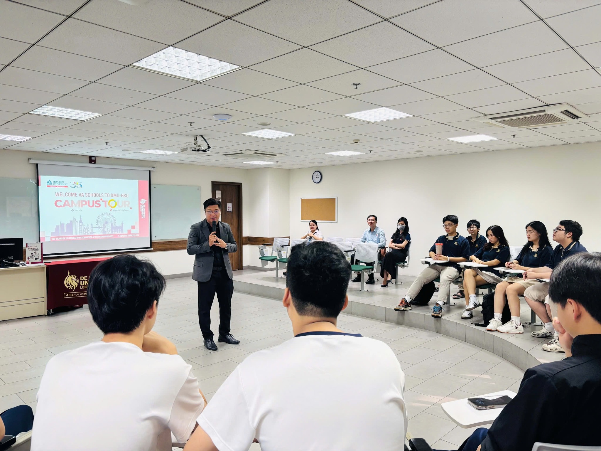 Campus Tour DMU–Bwin nhà cái chính thức: Cơ hội trải nghiệm Link vào Bwin mới nhất 2026 cho Bwin cung cấp cá cược thể thao và poker THPT Mỹ Anh Việt