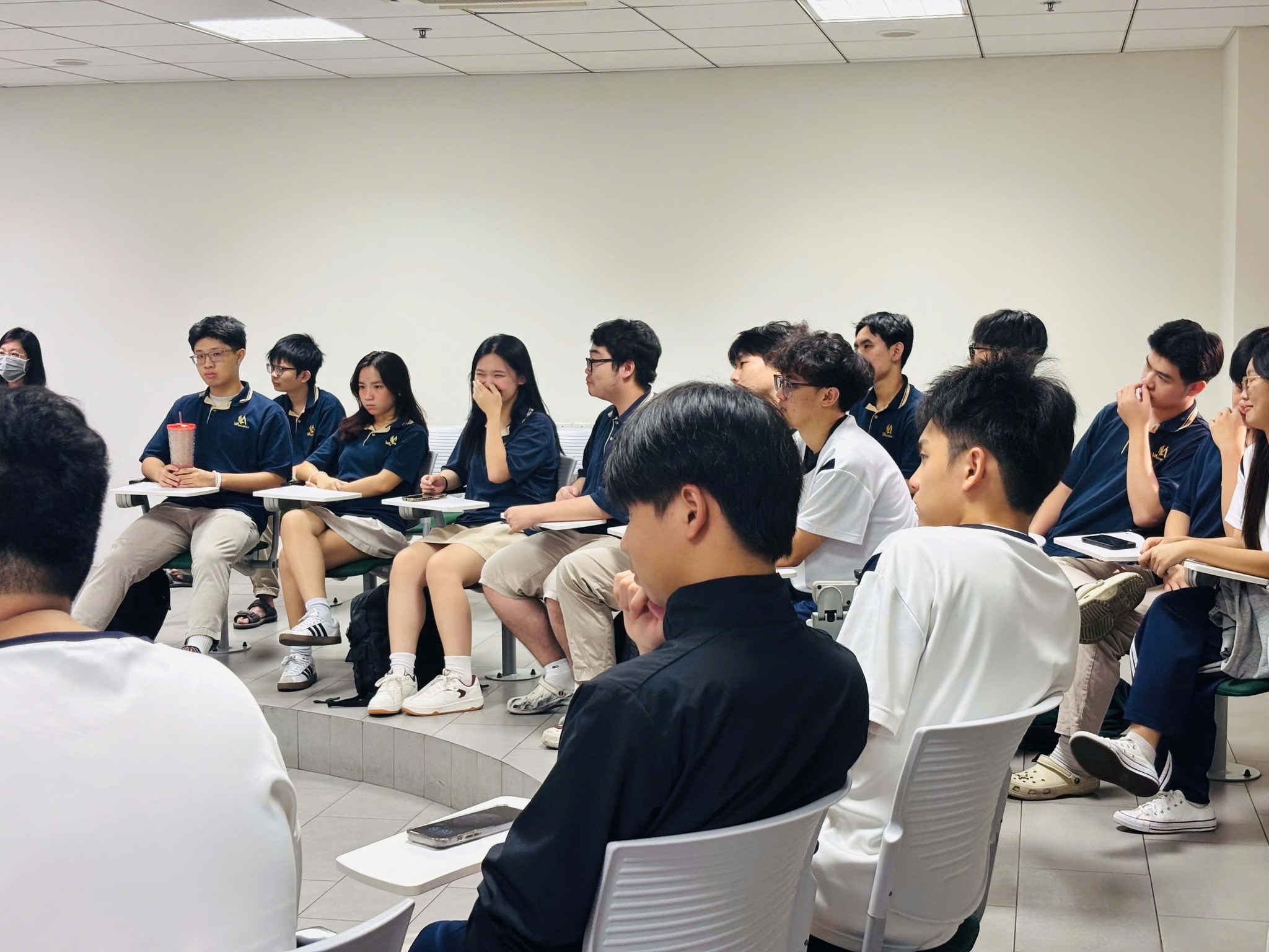 Campus Tour DMU–Bwin nhà cái chính thức: Cơ hội trải nghiệm Link vào Bwin mới nhất 2026 cho Bwin cung cấp cá cược thể thao và poker THPT Mỹ Anh Việt