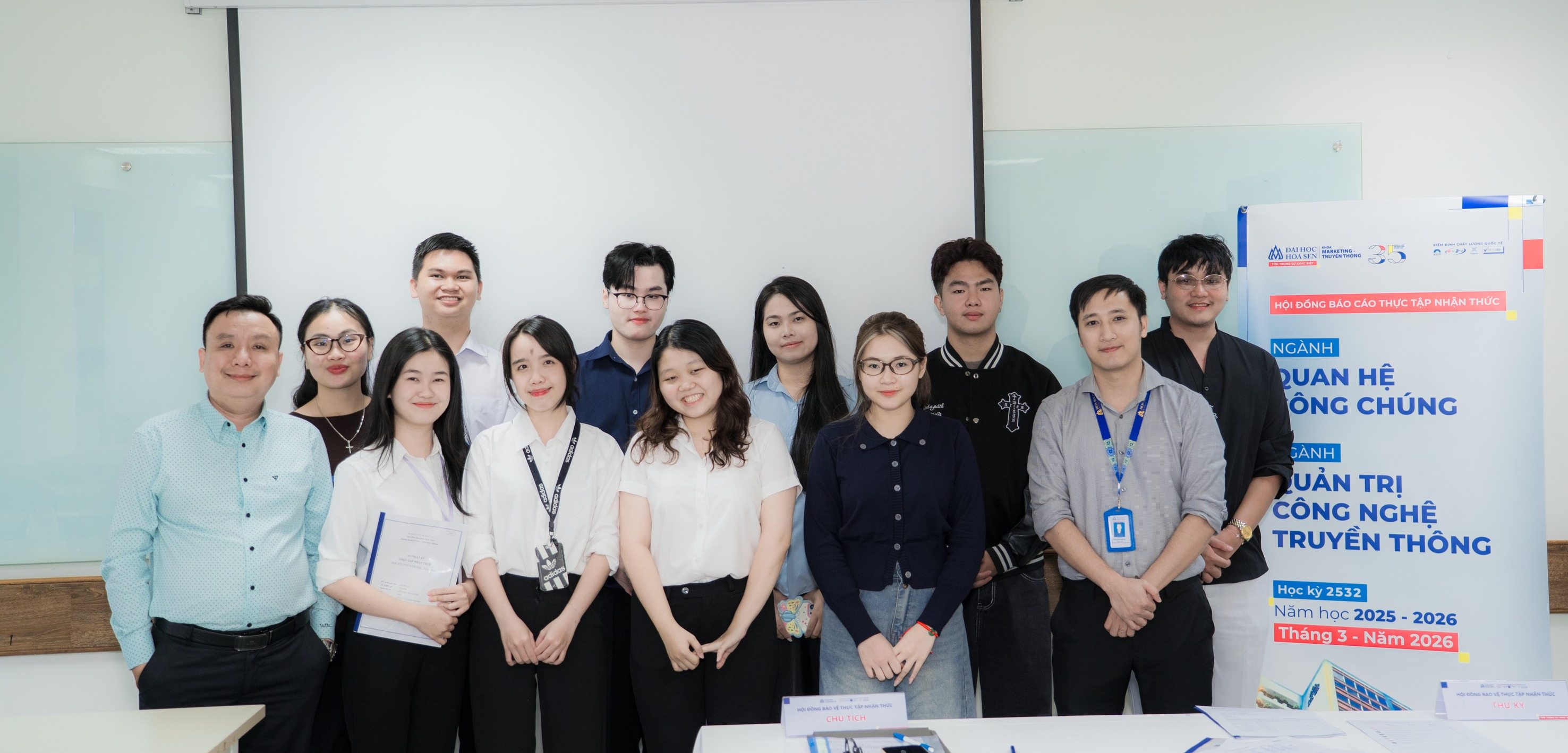 Bwin là hãng gì Khoa Marketing – Truyền thông Bwin nhà cái chính thức khép lại học kỳ Thực tập nhận thức với 7 hội đồng bảo vệ báo cáo