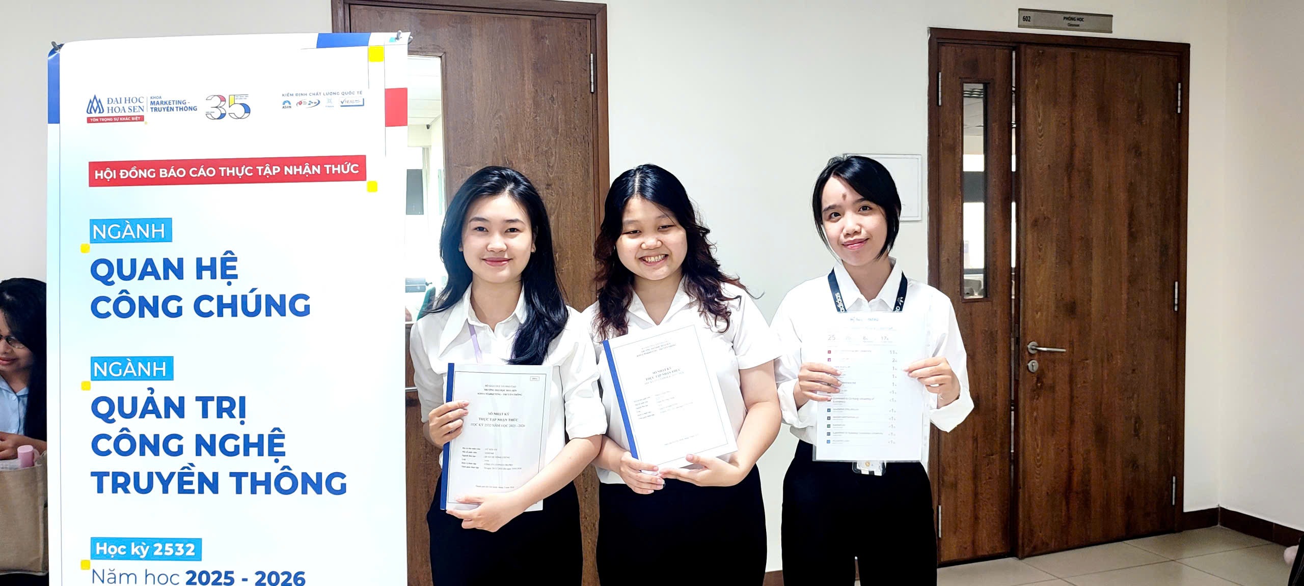 Bwin là hãng gì Khoa Marketing – Truyền thông Bwin nhà cái chính thức khép lại học kỳ Thực tập nhận thức với 7 hội đồng bảo vệ báo cáo